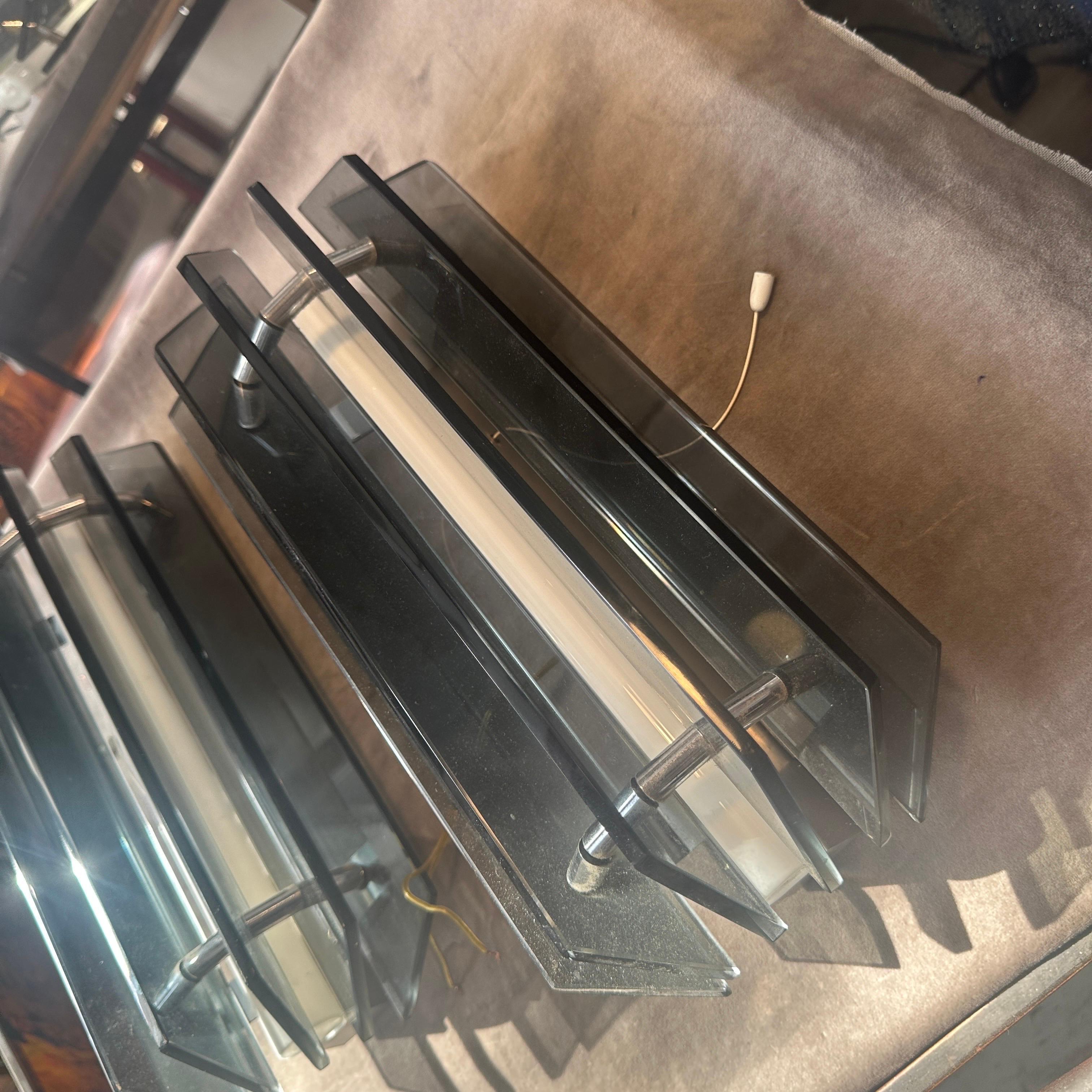 Applique da parete in vetro e acciaio grigio A Space Age degli anni '60 di Veca in vendita 4