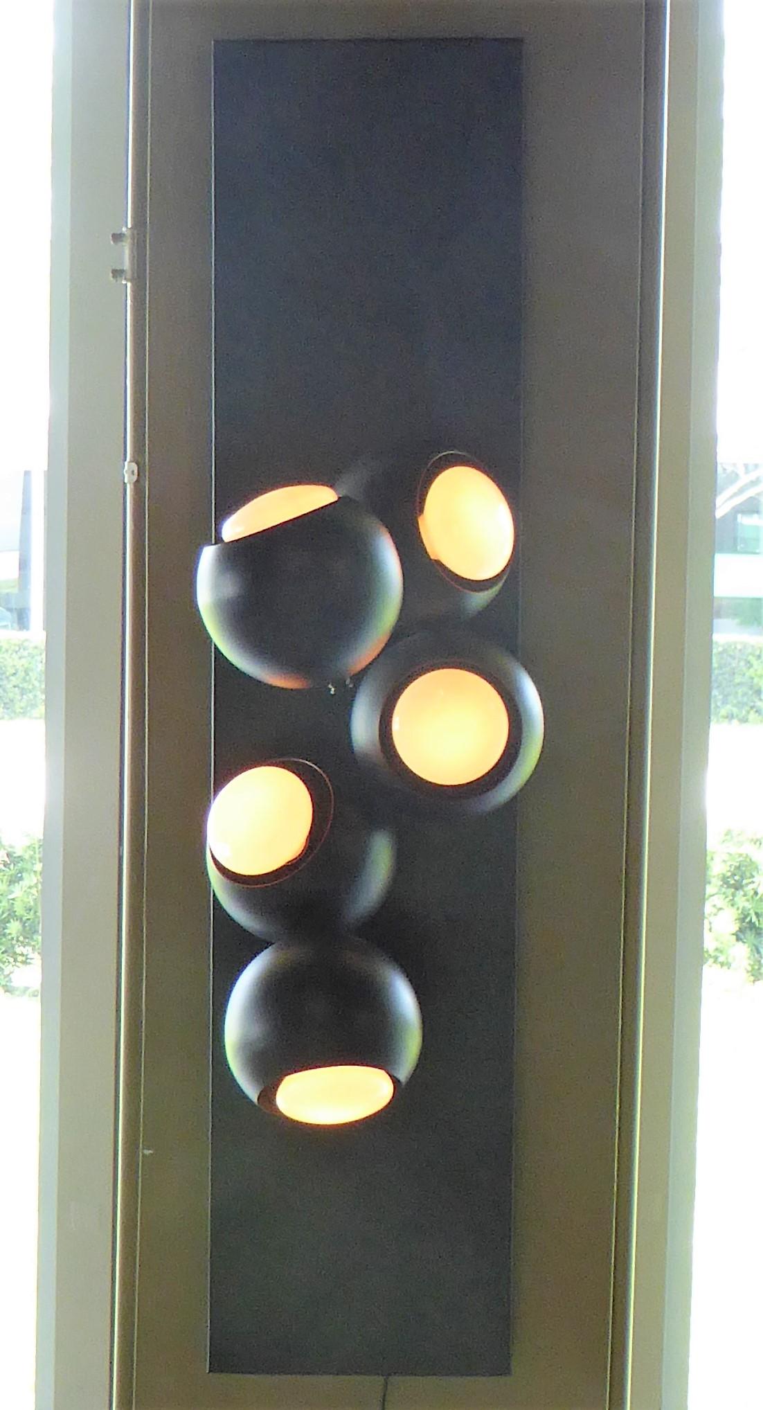 Painted 1960s Space Age Modern Molecule Sconce Bubble Wall Light in Sonneman Style