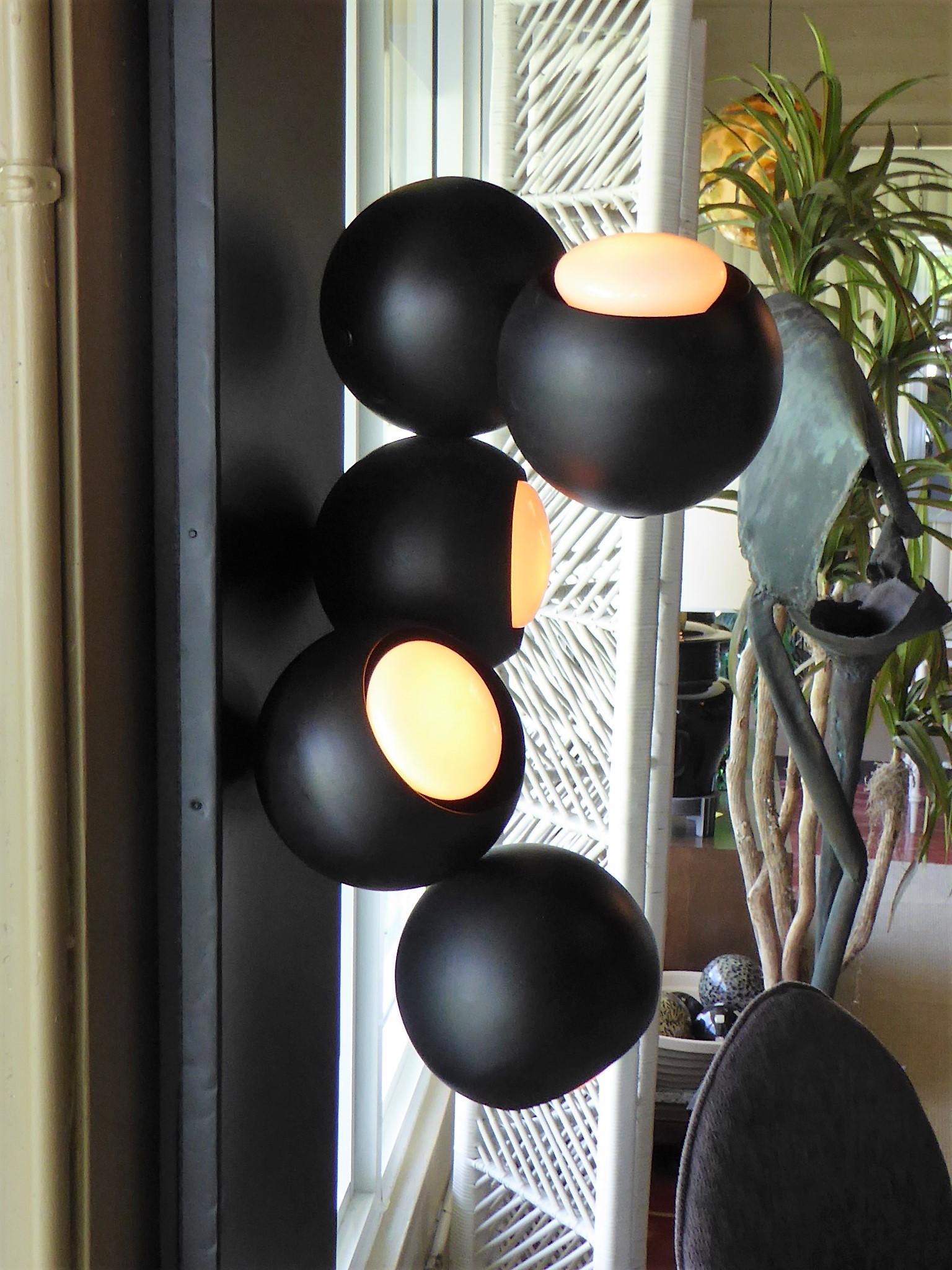 Mid-20th Century 1960s Space Age Modern Molecule Sconce Bubble Wall Light in Sonneman Style