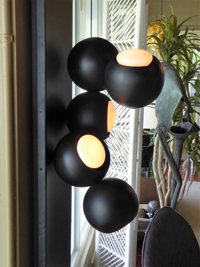 Mid-20th Century 1960s Space Age Modern Molecule Sconce Bubble Wall Light in Sonneman Style For Sale