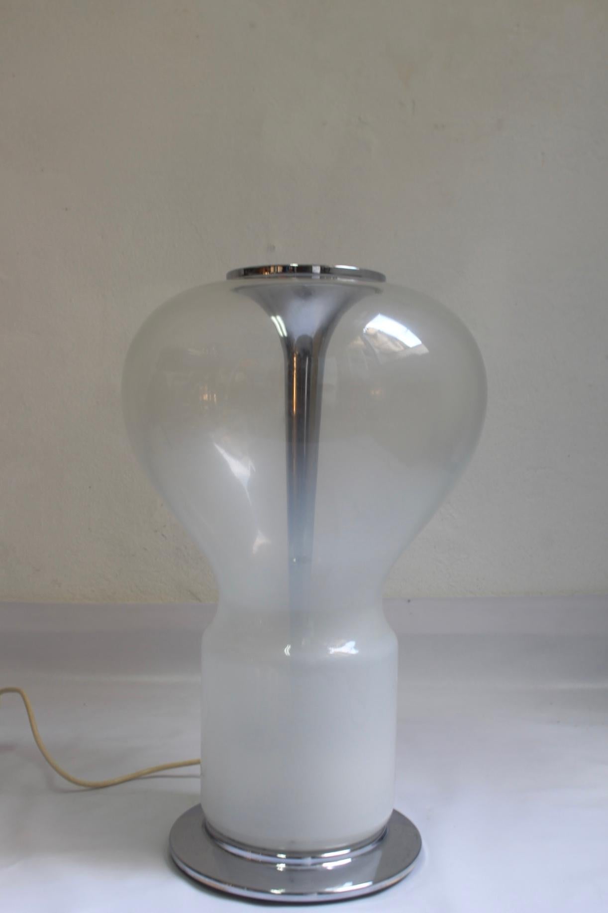 Midcentury Murano Glass Space Age Table Lamp in the style of Angelo Mangiarotti  In Excellent Condition For Sale In Valencia, Valencia