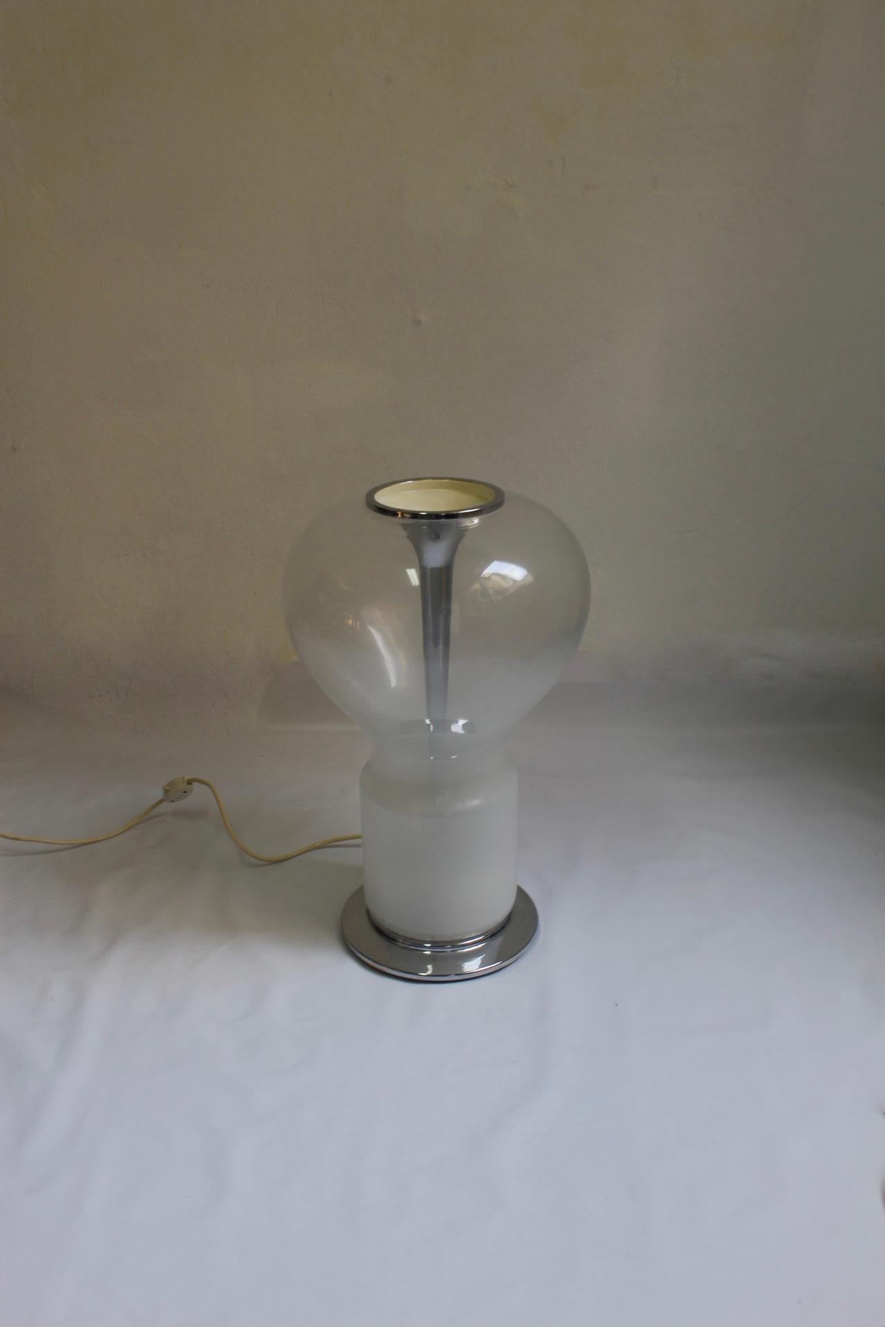 Midcentury Murano Glass Space Age Table Lamp in the style of Angelo Mangiarotti  For Sale 1