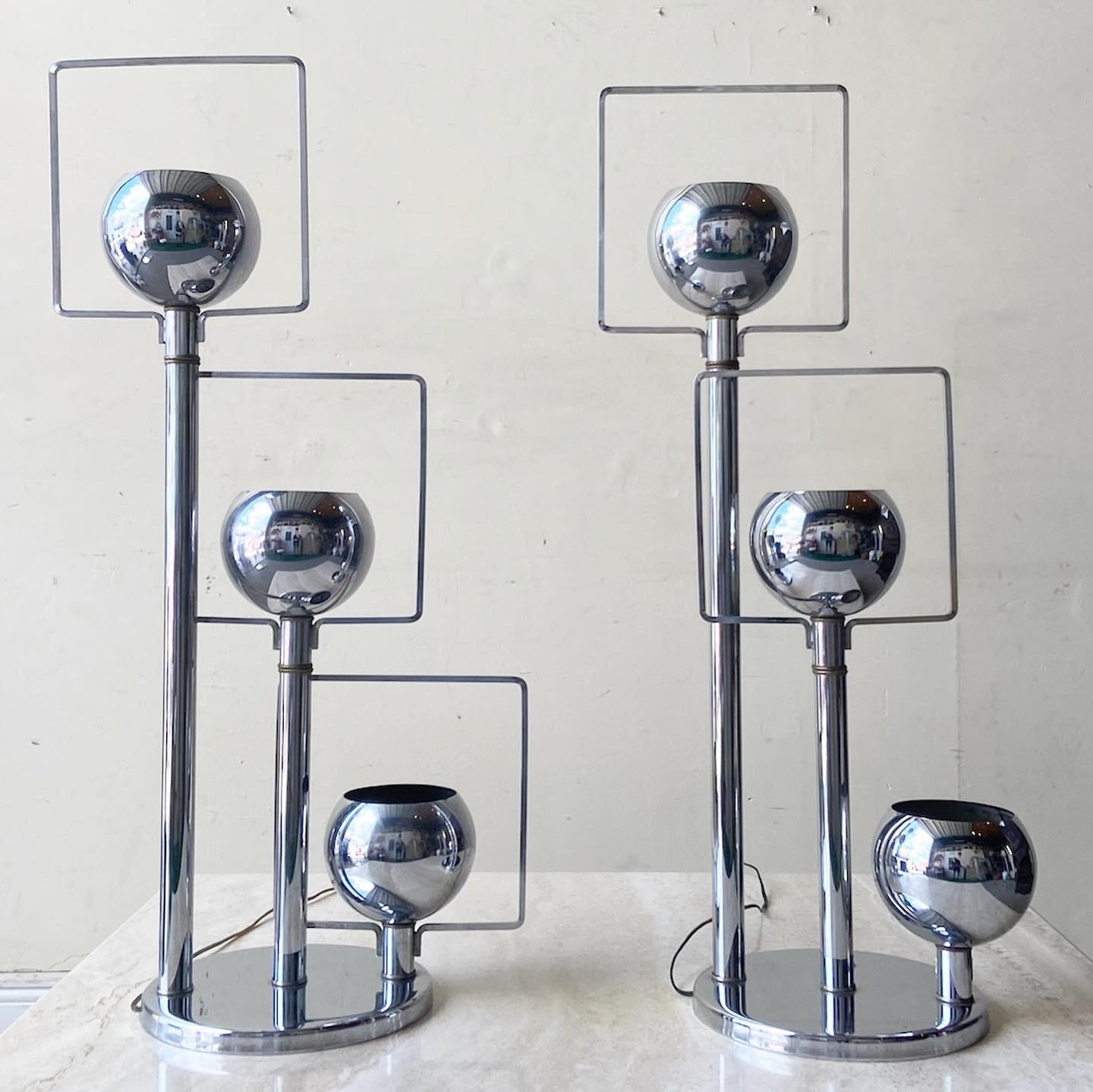 1960s Space Age Robert Sonneman Style Table Lamps - a Pair In Good Condition In Delray Beach, FL