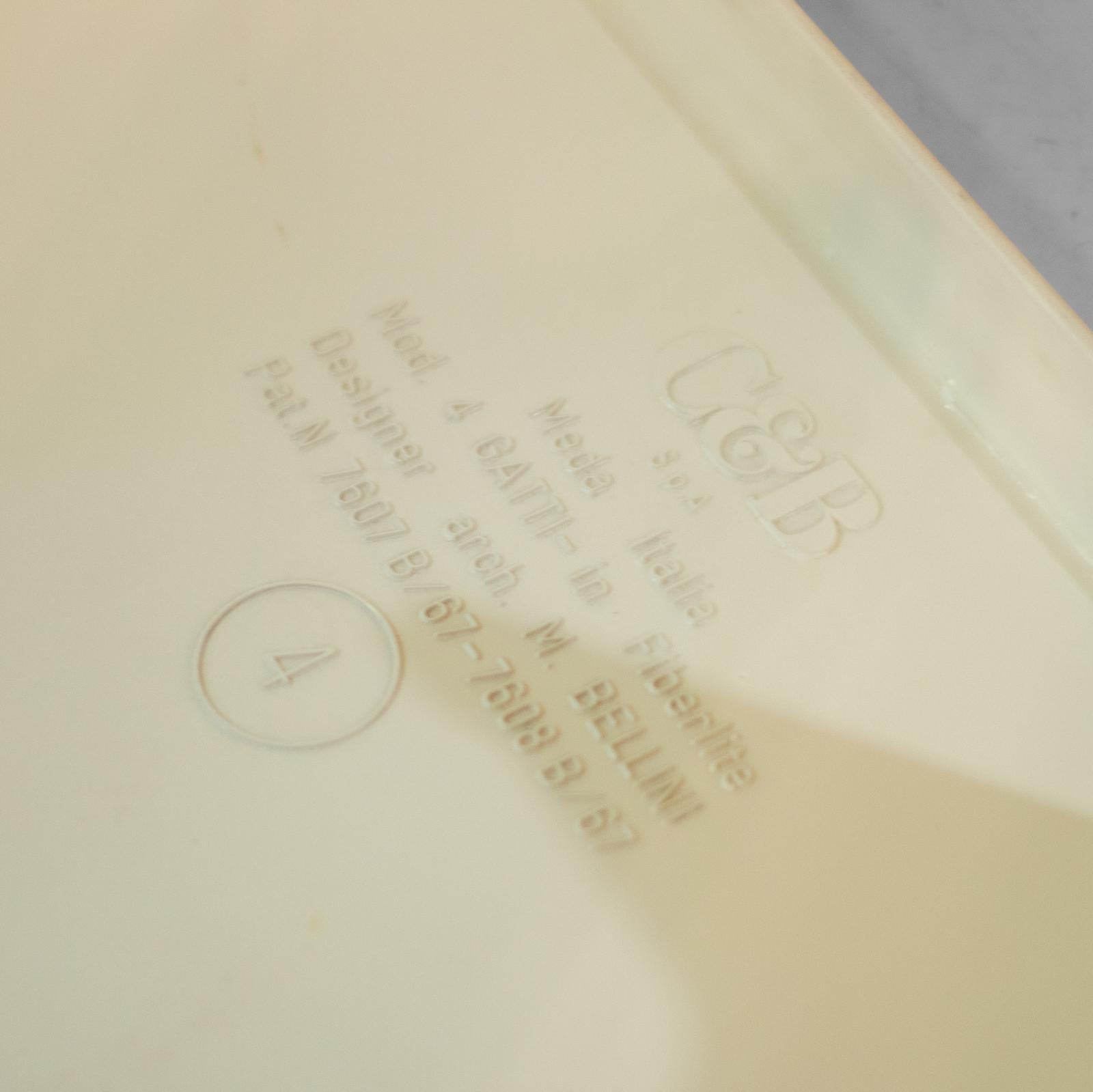 Milieu du XXe siècle Tables d'appoint Space AGE des années 1960, modèle 