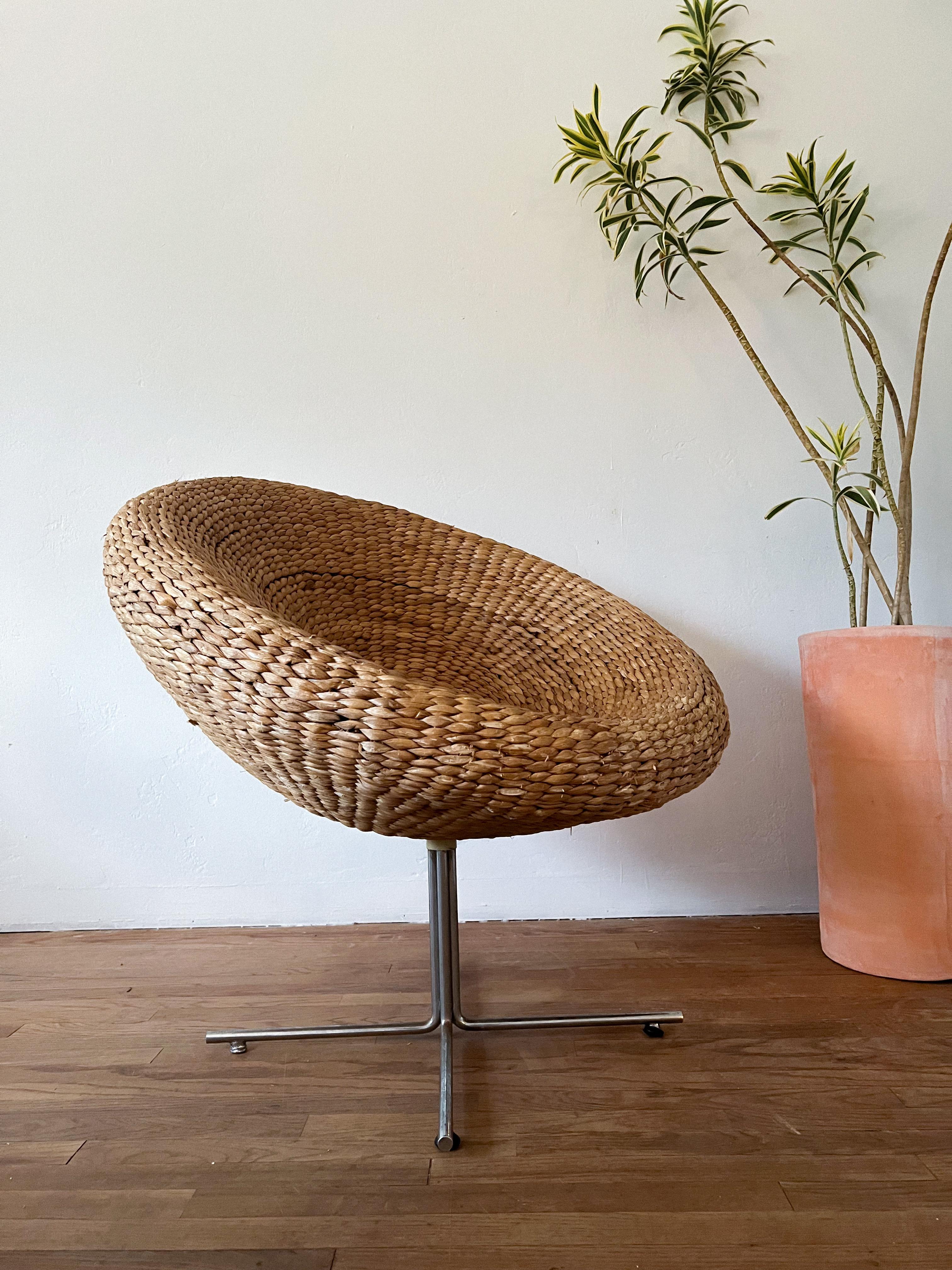1960s Space Age Wicker Pod Chair For Sale 3