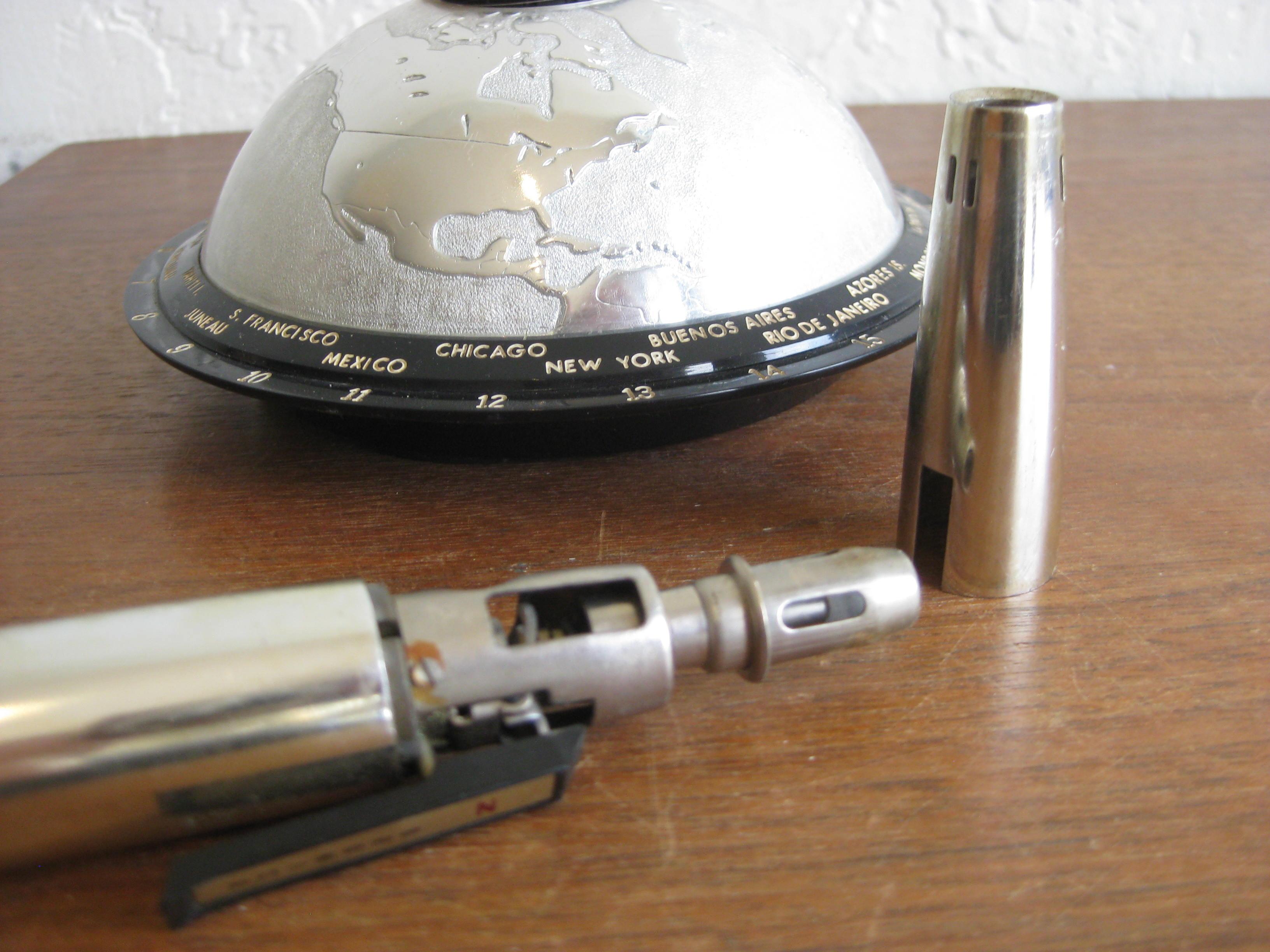 1960s Space Age Zenza Bronica Rocket Ship Globe Figural Desk Table Lighter 5