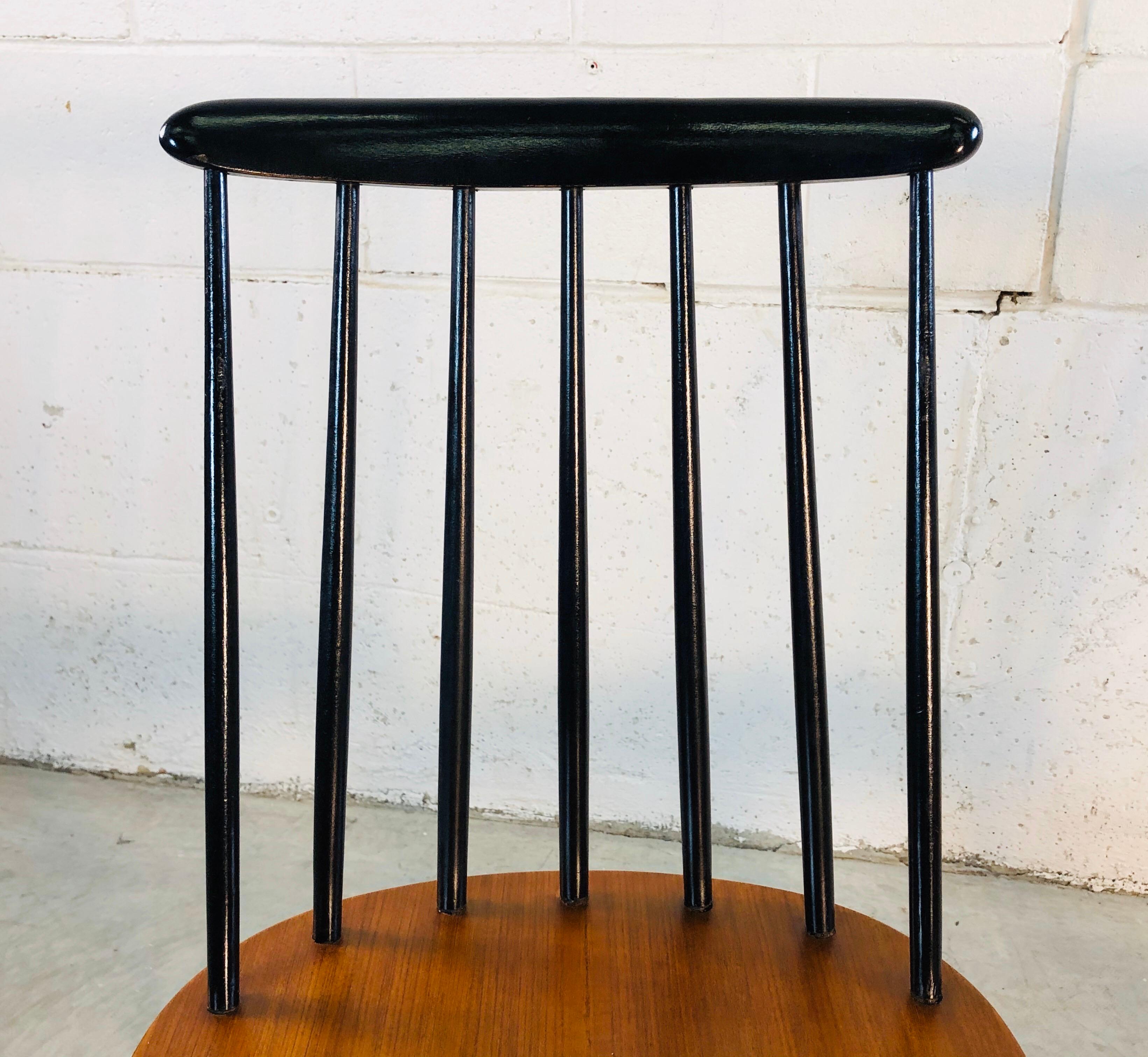 Mid-Century Modern 1960s Spindle Back Teak and Black Painted Chairs, Pair For Sale
