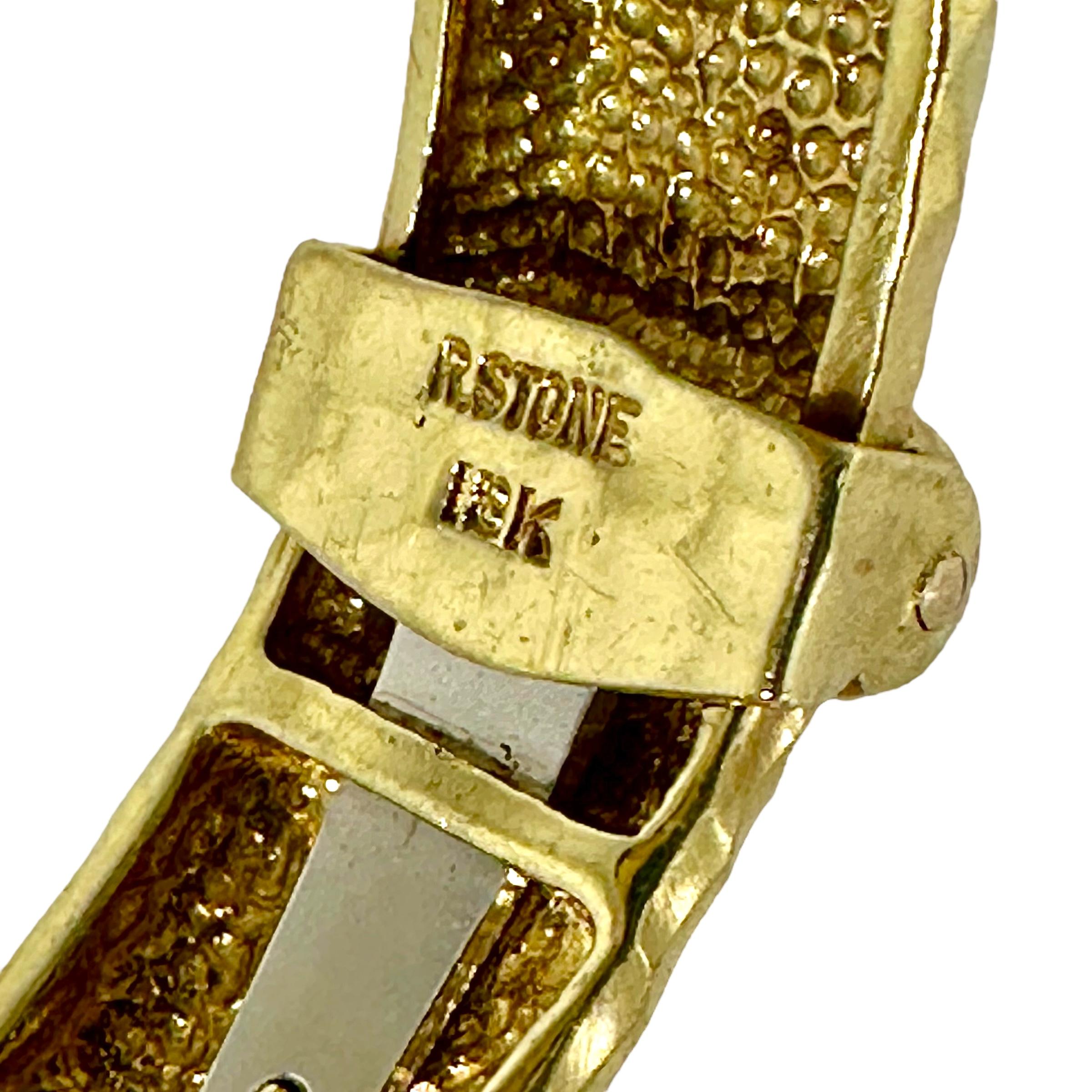 1960s Split Front, Hammered Gold, Diamond & Lapis-Lazuli Bracelet by R. Stone For Sale 2