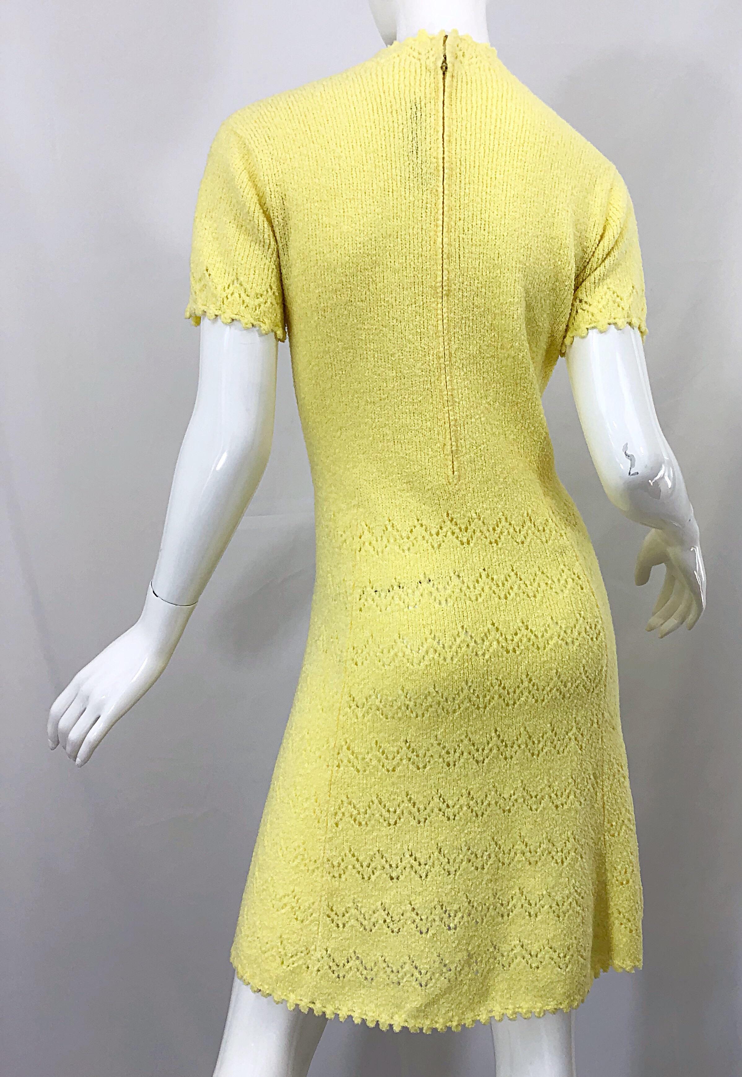 1960s St John Canary Yellow Santana Knit Mod Crochet Vintage A Line 60s Dress For Sale 2