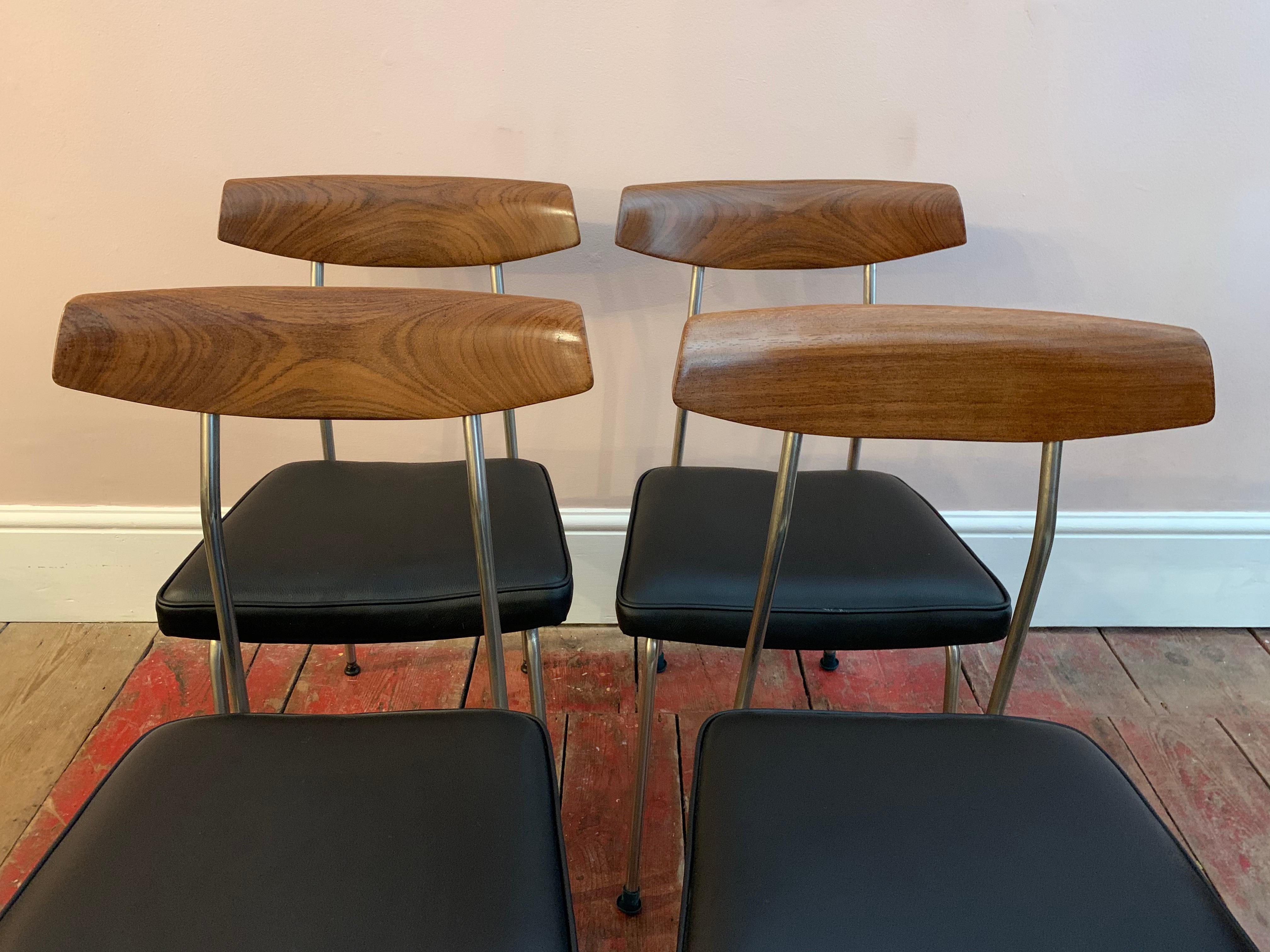 1960s Stag Furniture Oval Extending Dining Table and 8 S230 Dining Chairs 5