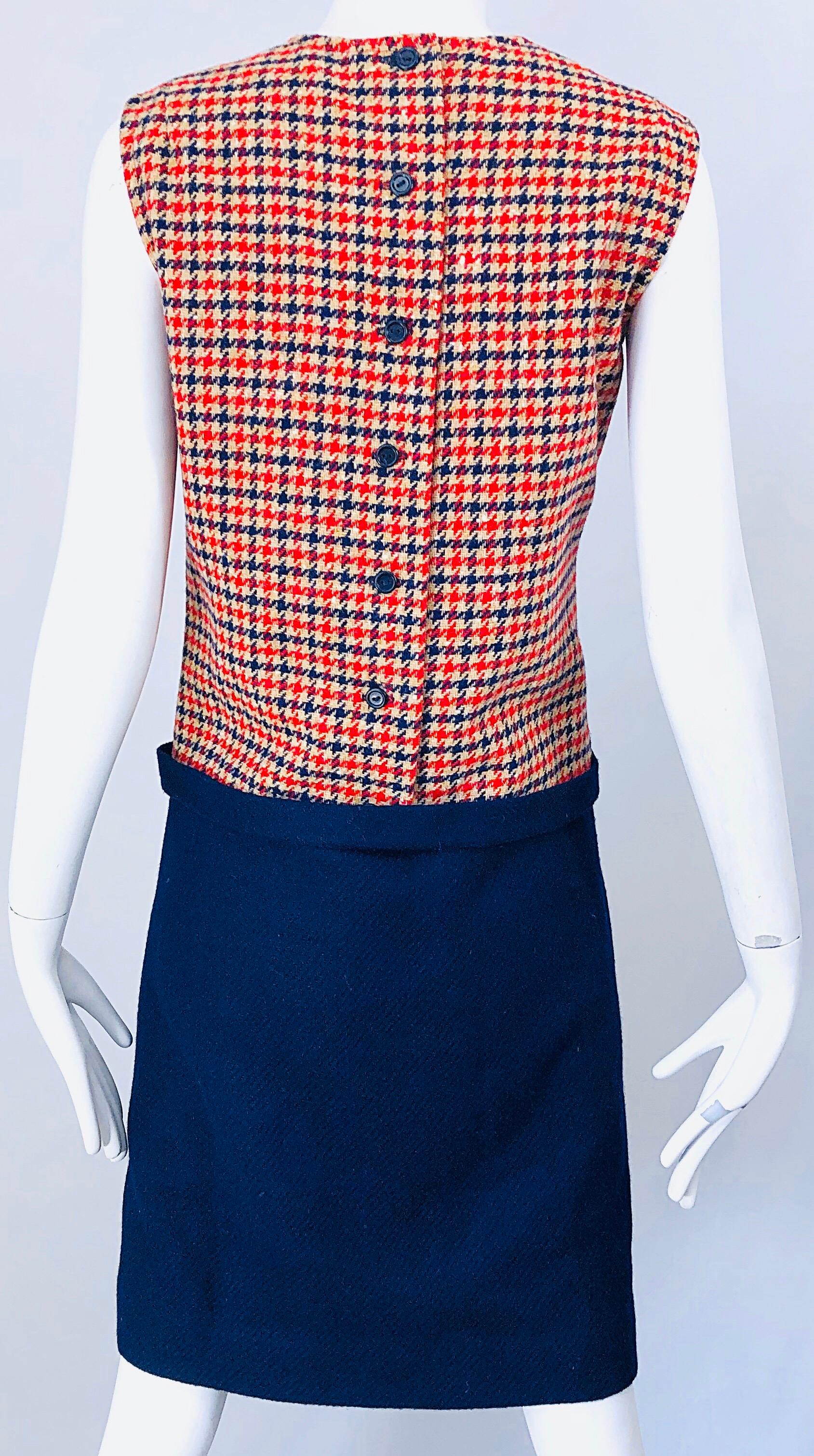 1960s Stanley Wyllins Navy Blue and Red Checkered Vintage 60s Wool Shift Dress For Sale 3