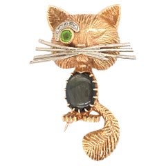 1960s Star Sapphire, Peridot and Diamond Winking Cat Brooch in 14 Karat Gold