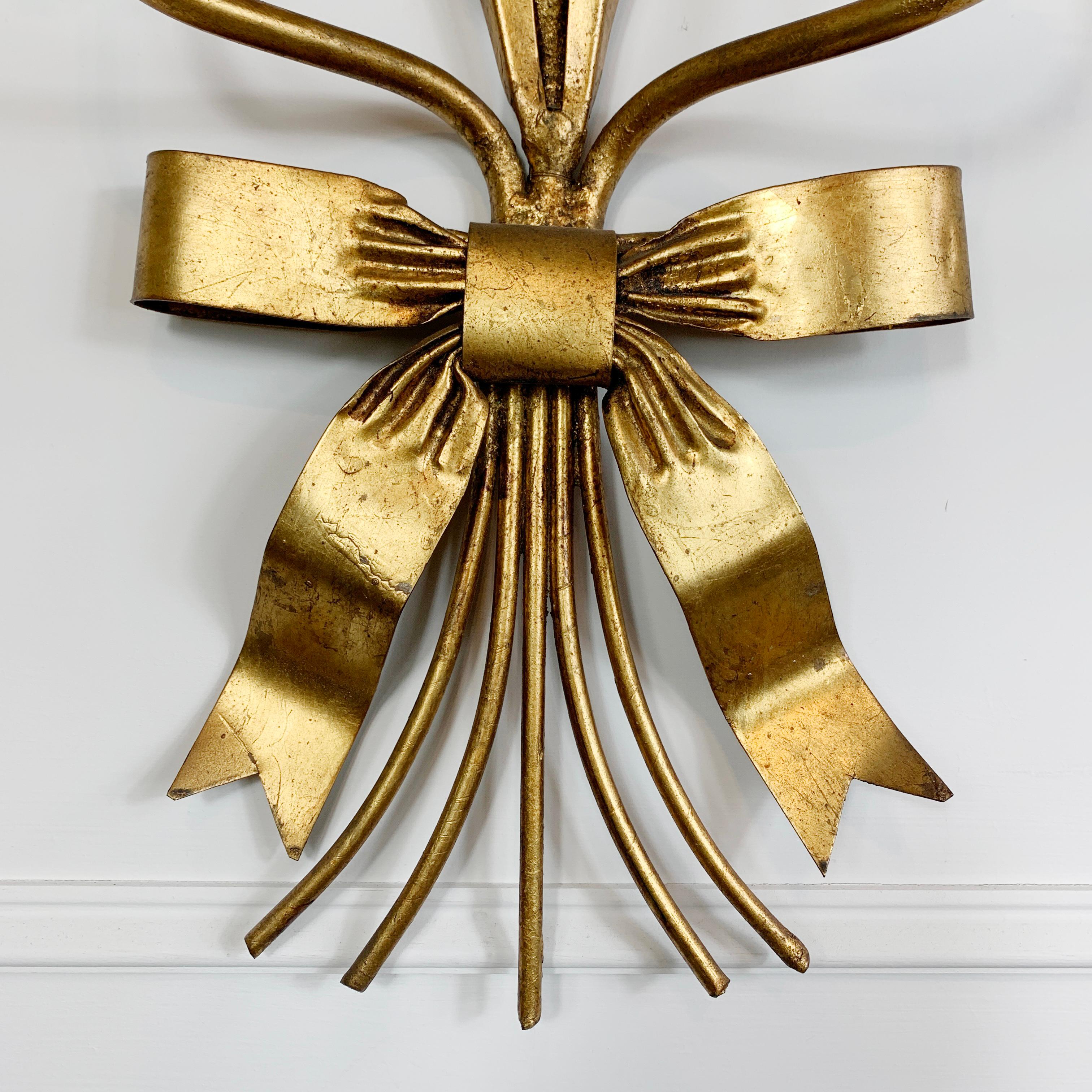 1960's Statement French Gold Bulrush Wall Sconce In Good Condition For Sale In Hastings, GB