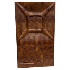 Plato para servir embutidos de madera de teca tallada de los años 60 Estilo Dansk