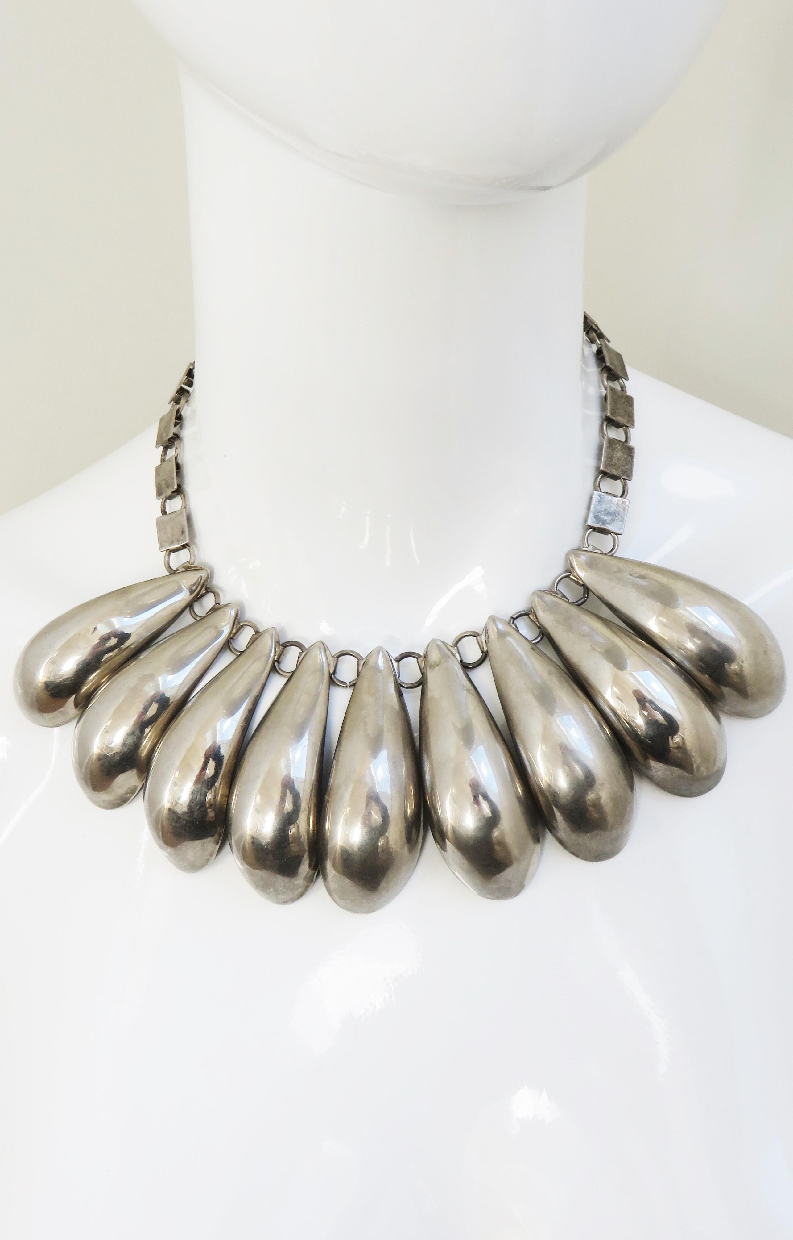 1960s Steel Drop Necklace In Good Condition For Sale In Water Mill, NY
