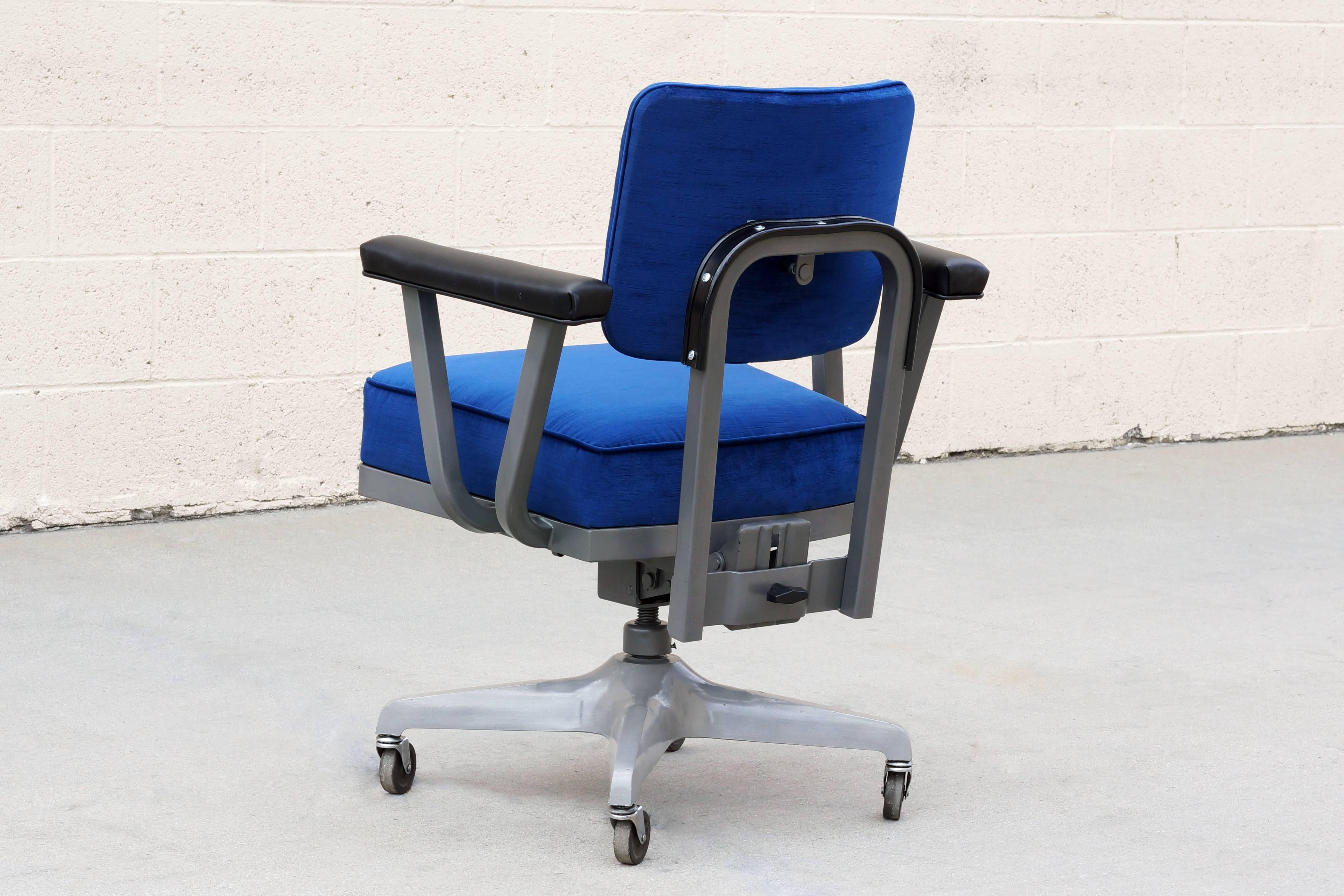1960s steno desk chair by Steelcase with uncommon, articulated steel frame. We gave the frame a 