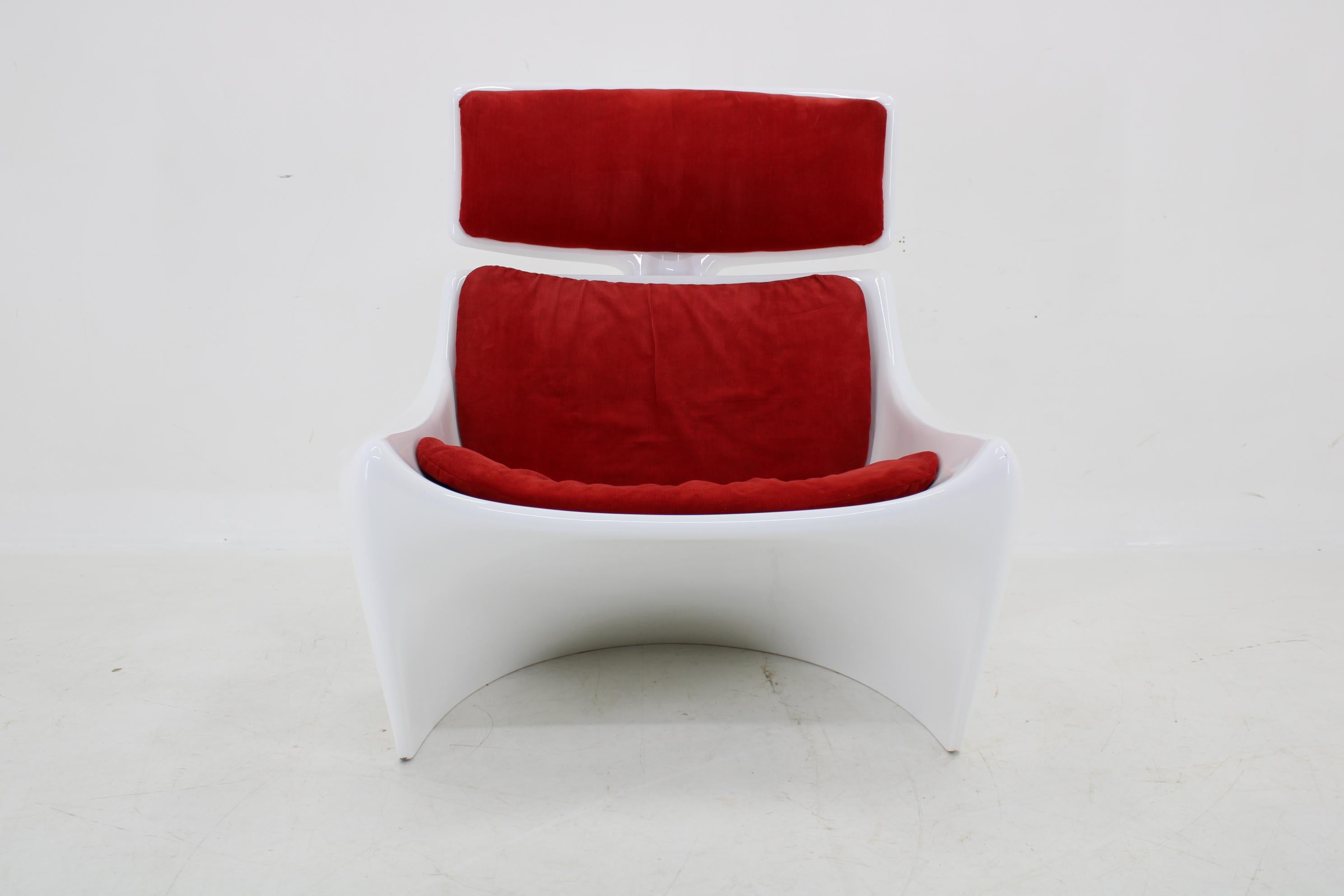 Mid-Century Modern 1960s Steen Ostergaard 'President' Fiberglass Lounge Chair for Cado, Denmark For Sale