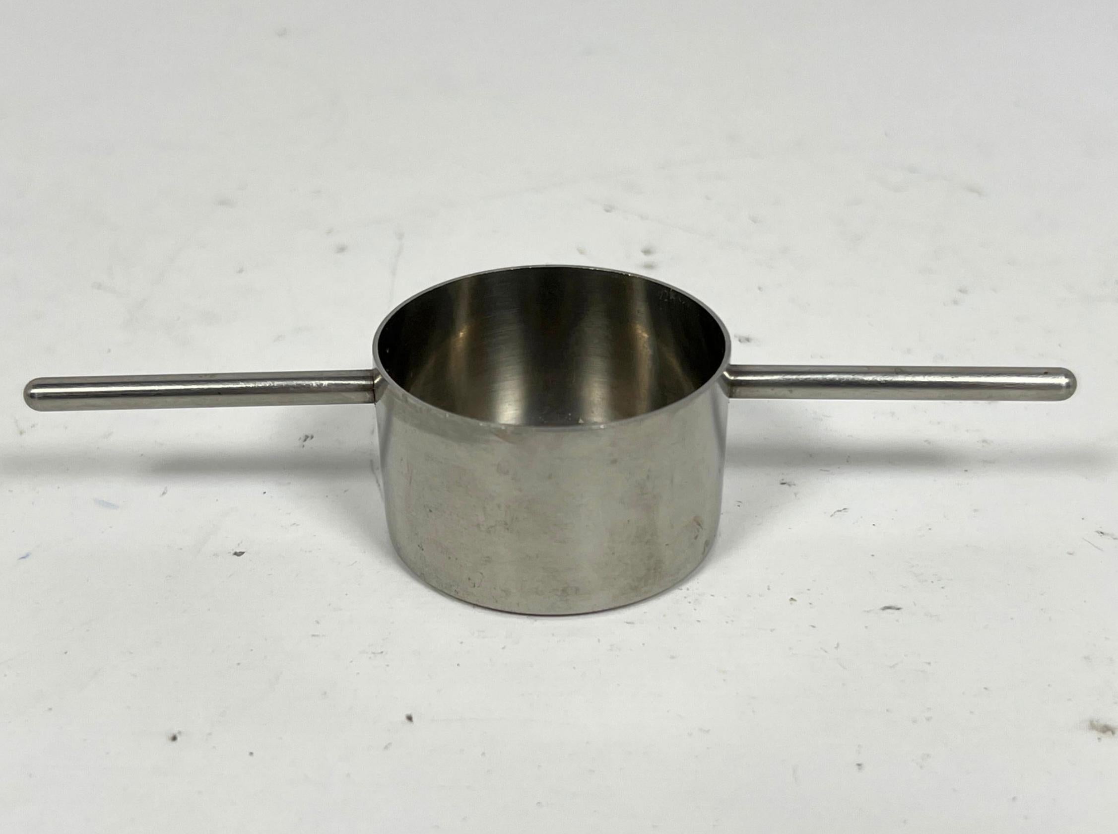 Set di stoviglie in acciaio Stelton Cylinda di Arne Jacobsen Made in Denmark del 1960 in vendita 4