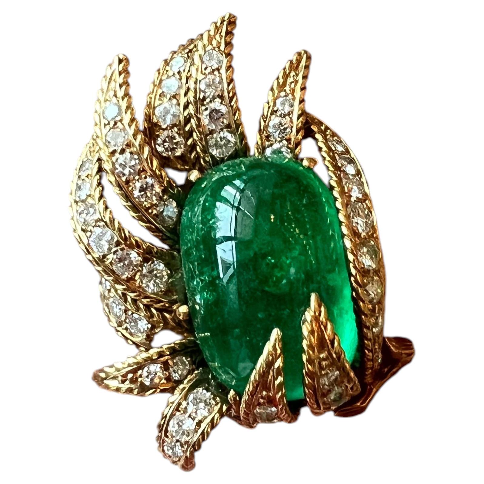 Bague de cocktail Sterlé Paris des années 1960, avec émeraude et diamants en vente
