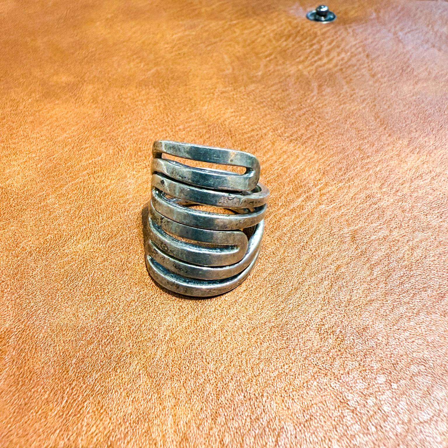 Spiral-Maché-Ring aus Sterlingsilber Taxco Mexiko, 1960er Jahre (20. Jahrhundert) im Angebot