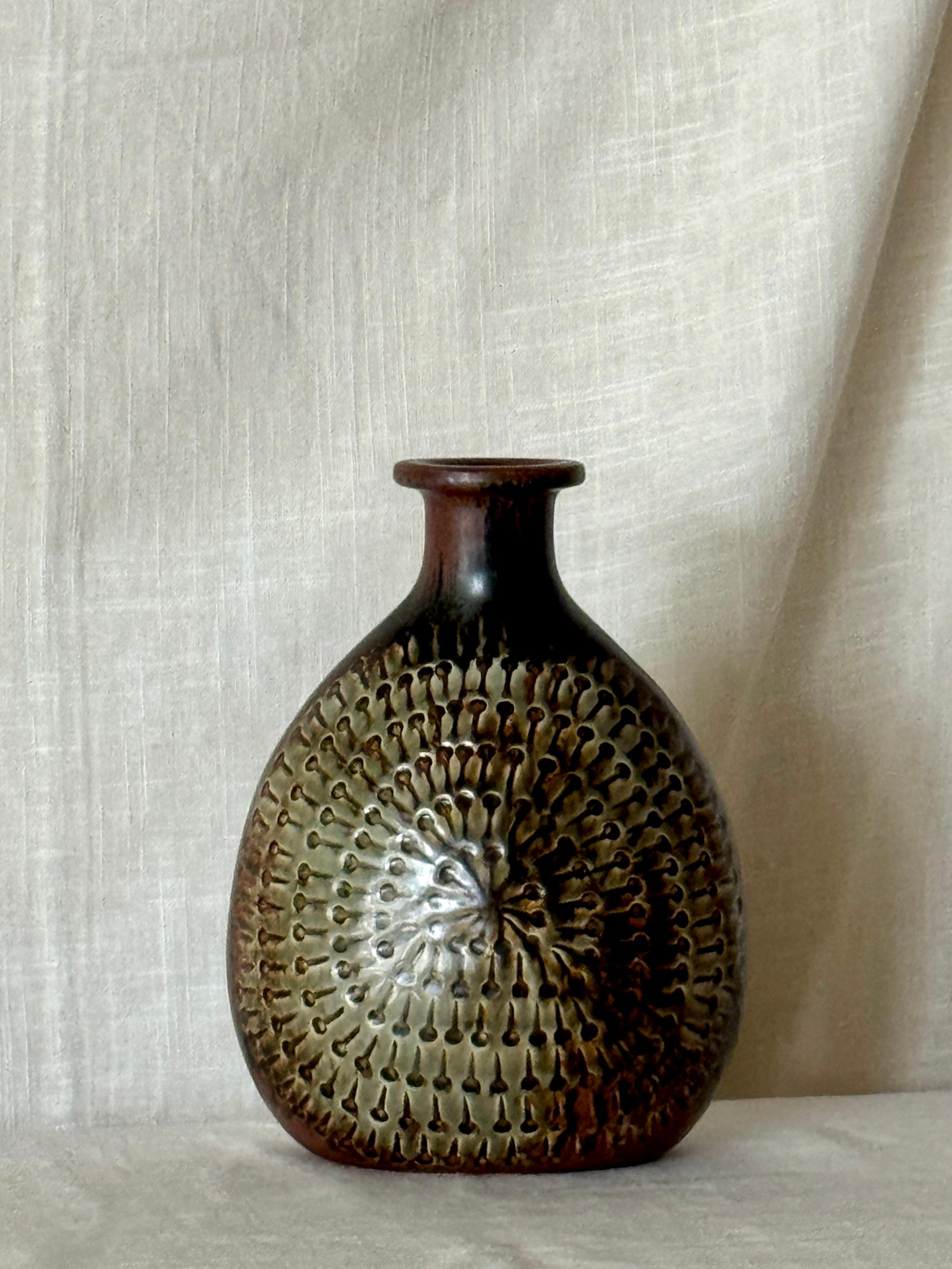 1960er Stig Lindberg Studio Vase Signiert (Moderne der Mitte des Jahrhunderts) im Angebot