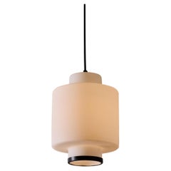 Stilnovo Modell #2120/1 Skulpturale Opalglas-Hängelampe, 1960er Jahre