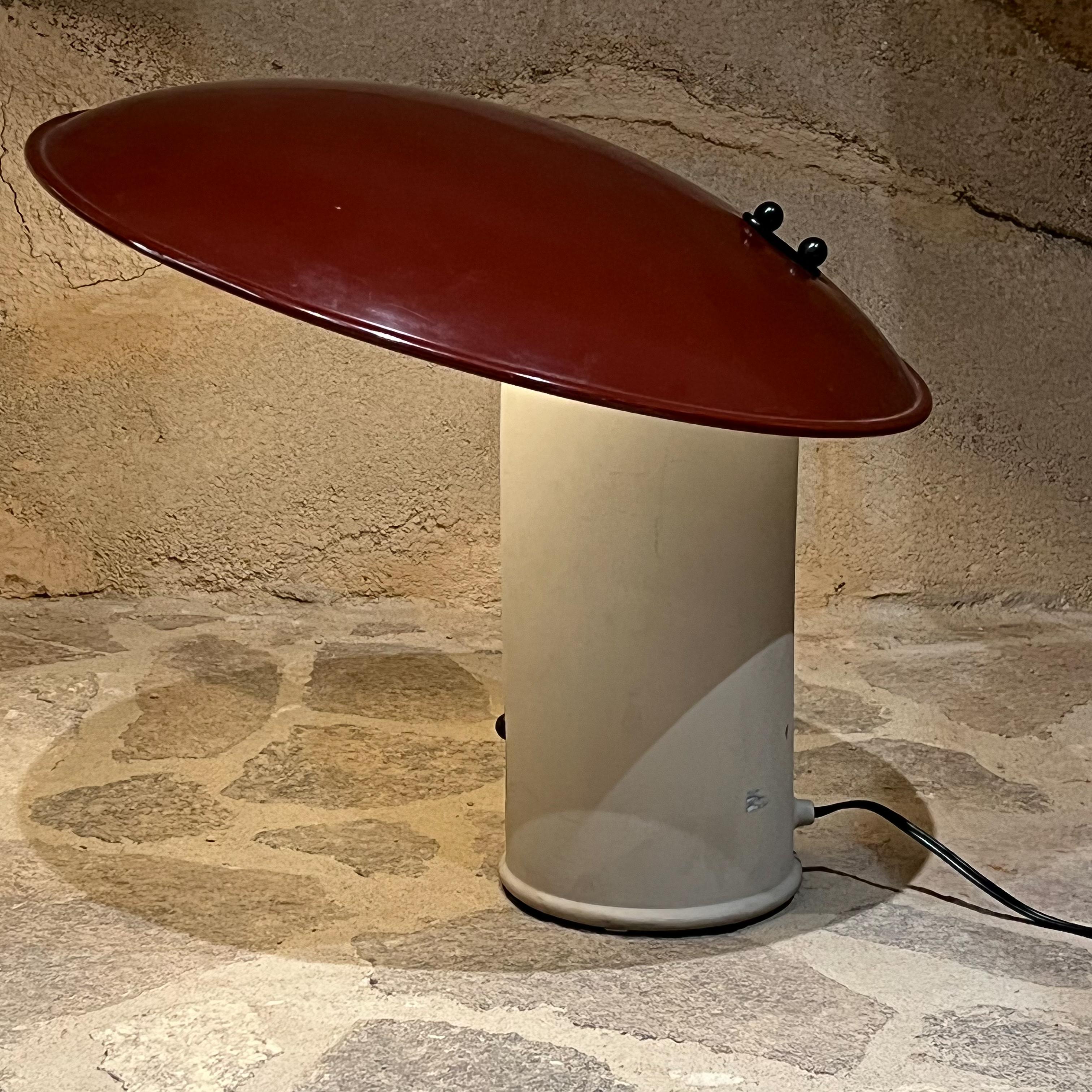Italian 1960s Stilnovo Red Saucer Table Lamp Mid-Century Modern Italy