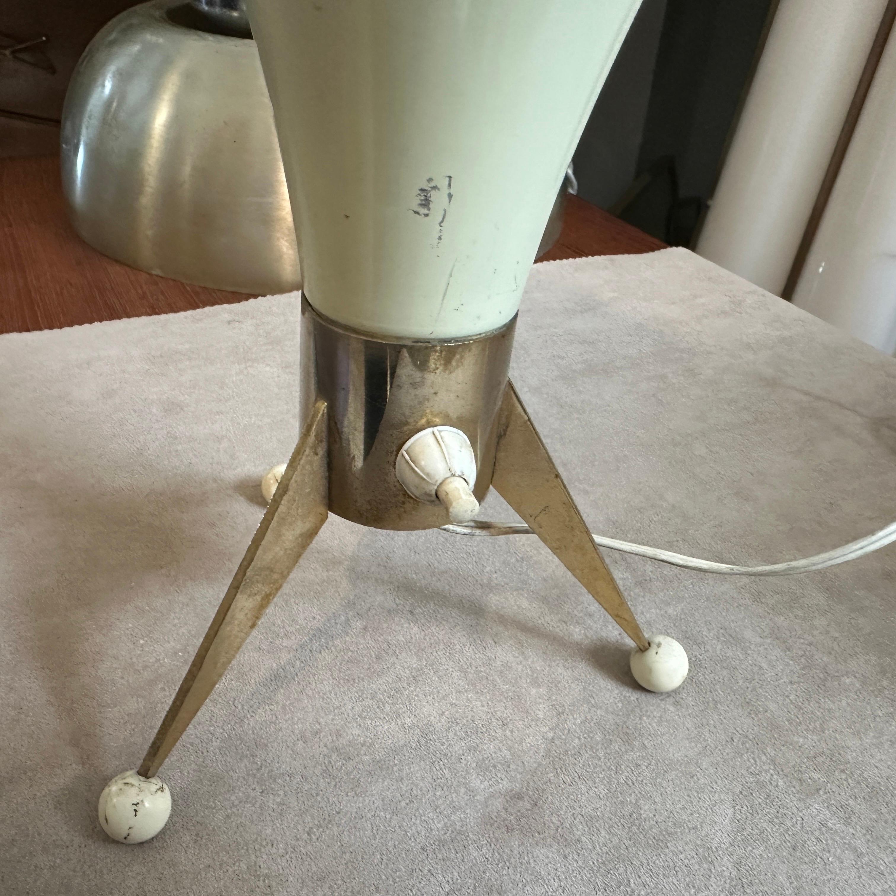 1960s Stilnovo Style Mid-Century Modern Aluminum and Brass Sputnik Desk Lamp In Good Condition In Aci Castello, IT