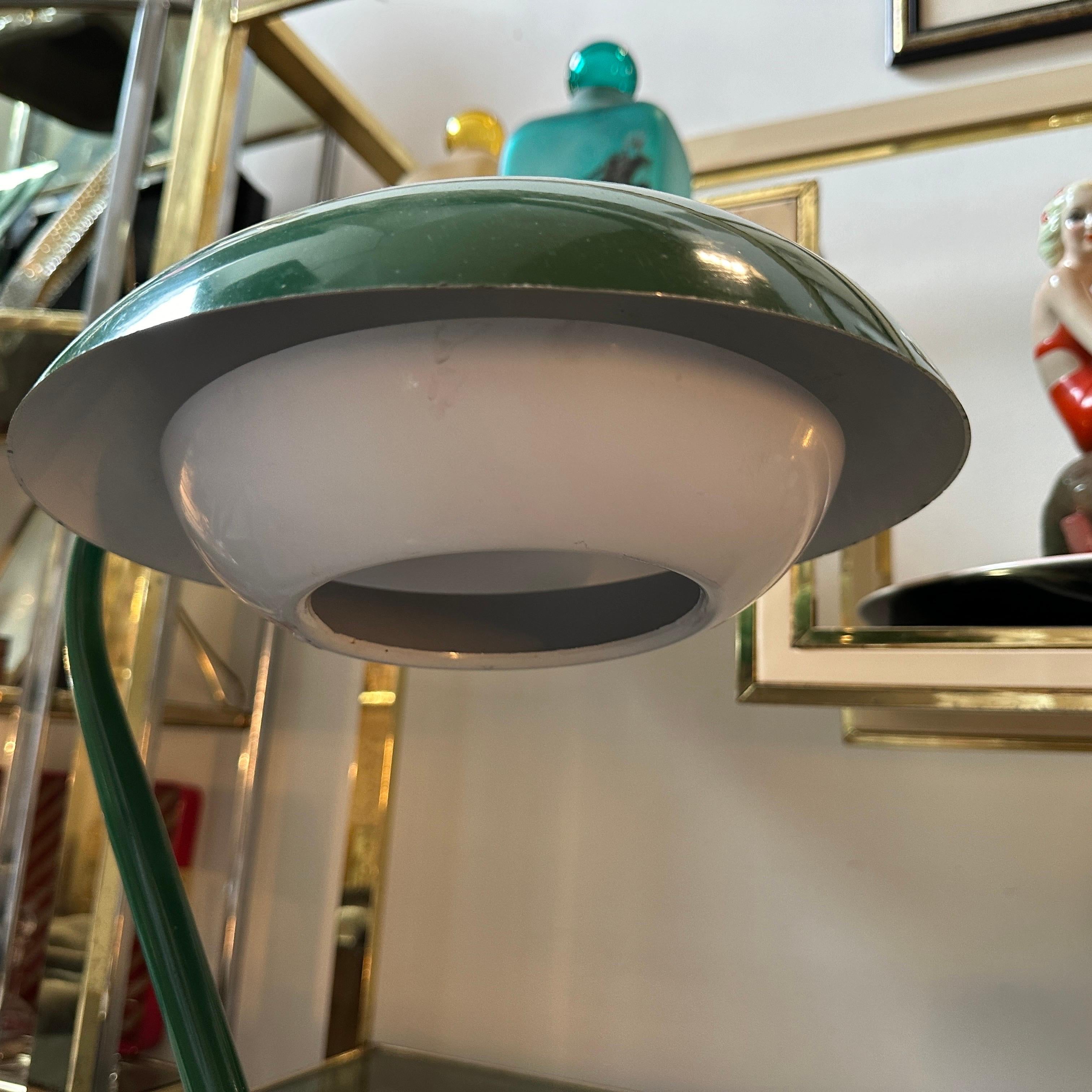 1960s Stilnovo Style Mid-Century Modern Green Painted Metal Italian Table lamp For Sale 7
