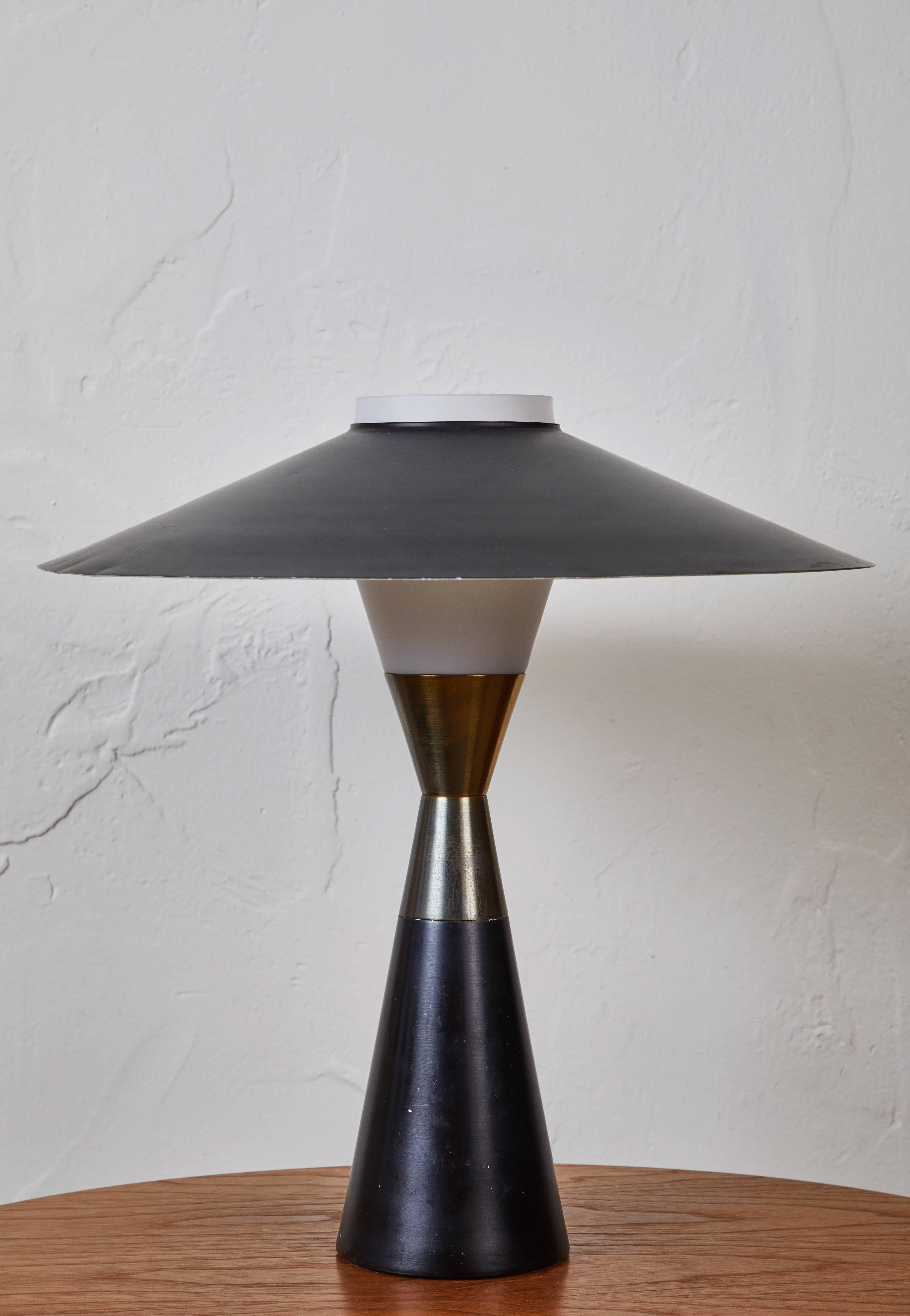 1960s Stilnovo Table Lamp In Good Condition In Glendale, CA