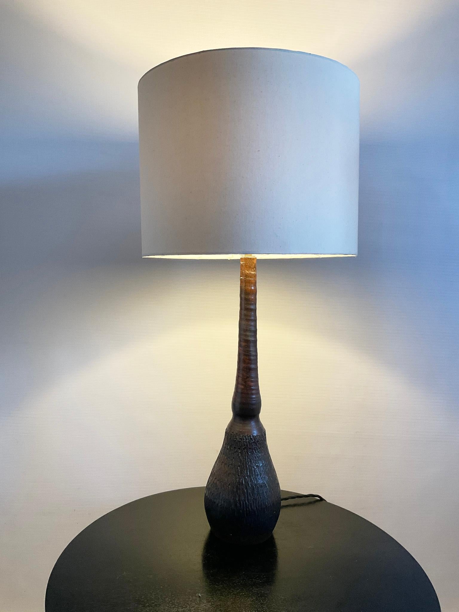 1960s Stoneware Table Lamp from The Region of La Puisaye France In Good Condition For Sale In London, GB