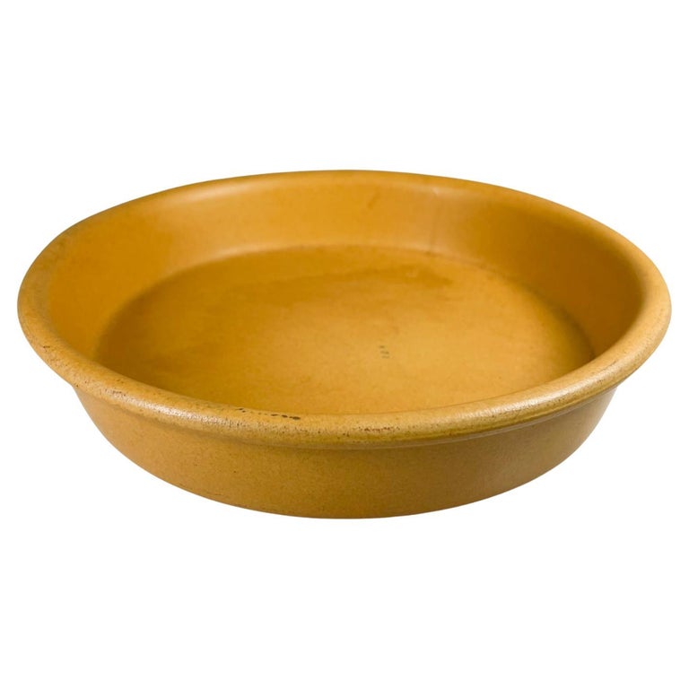 1960s Stoneware Yellow Ware Dish by Bennington Potters 1883 Vermont For