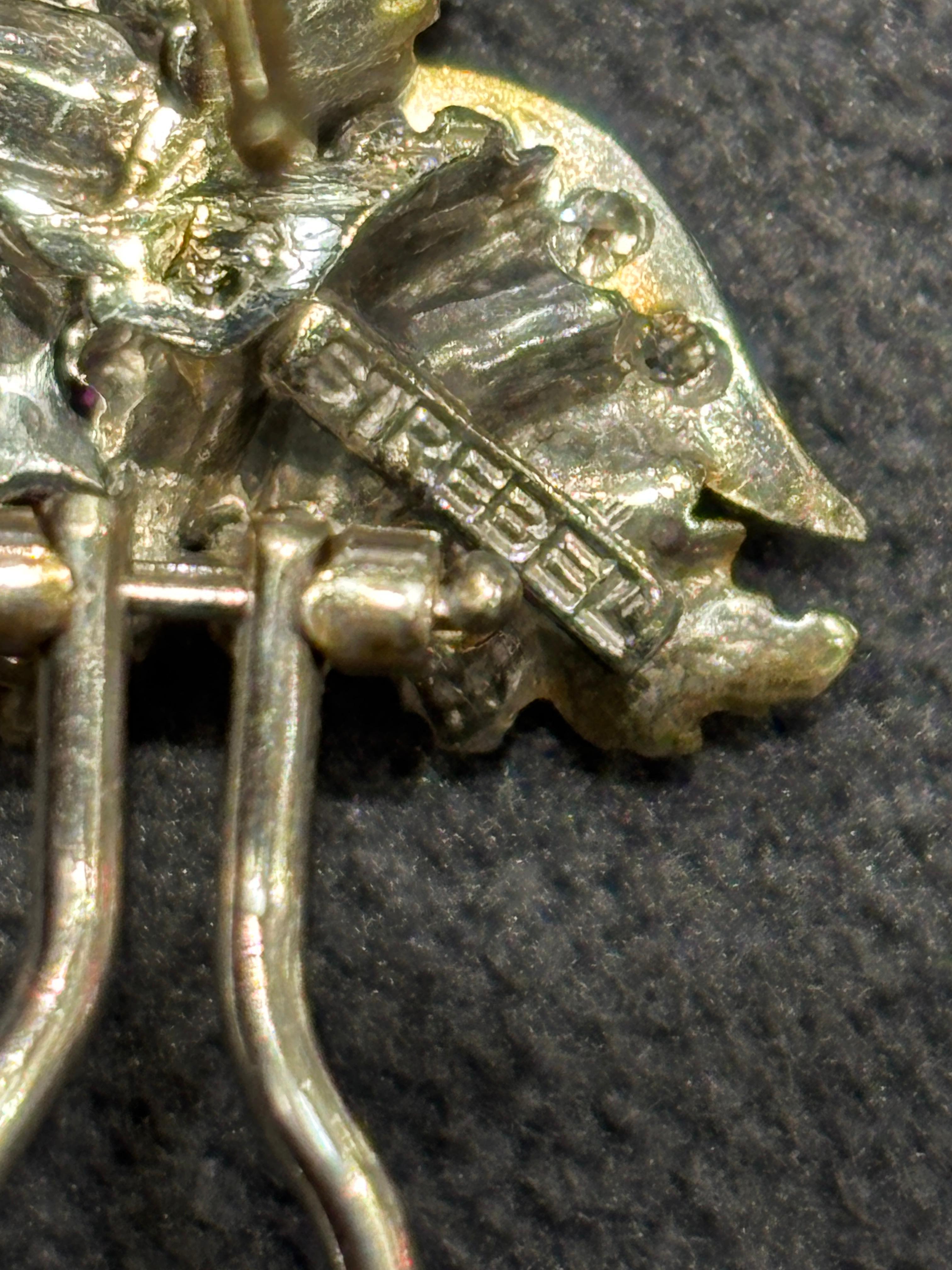 Femenino o masculino Pendientes Strebel de rubíes y diamantes de los años 60 en venta
