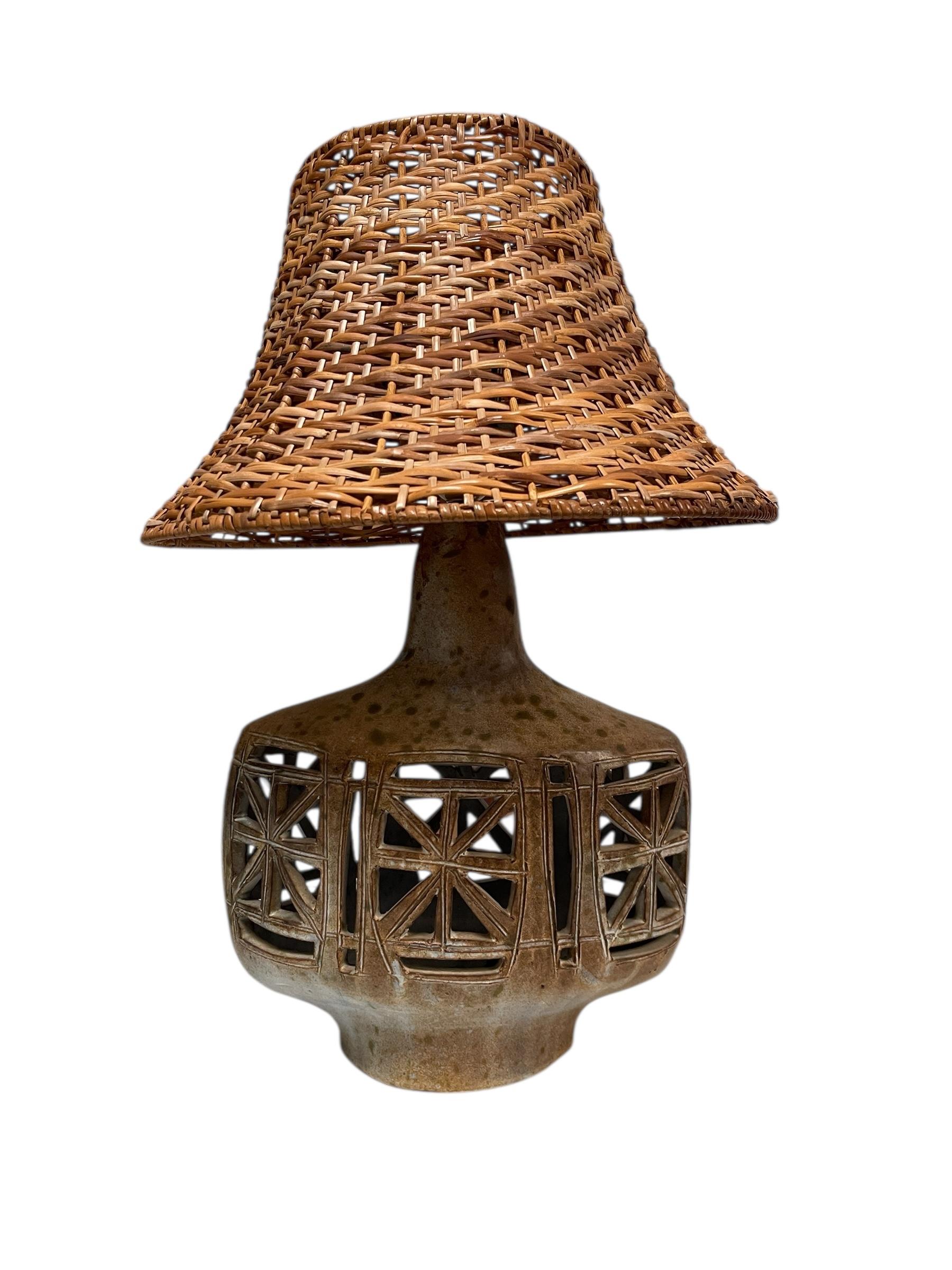 1960's Studio pottery ceramic lamp by Vallauris in vendita 3