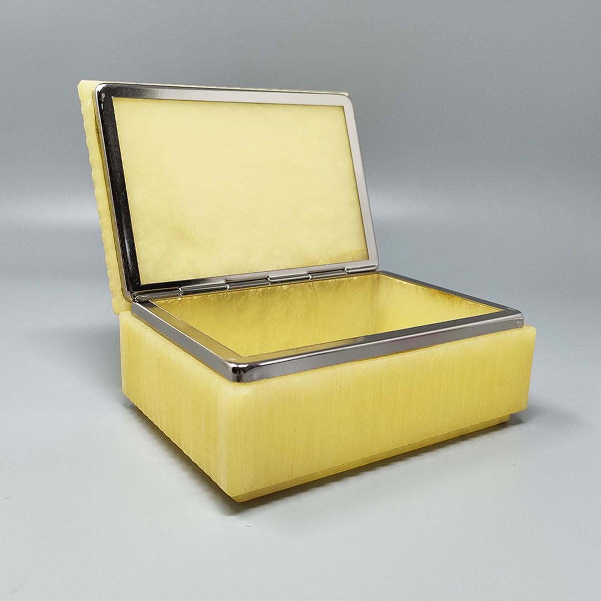 1960s, Stunning Alabaster Smoking Set by Romano Bianchi In Excellent Condition For Sale In Milano, IT