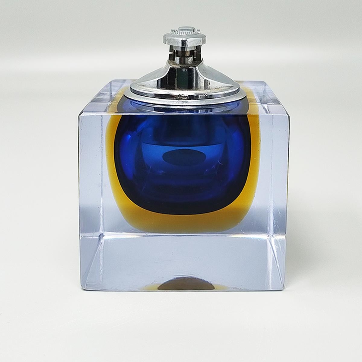 1960er Jahre Wunderschönes blaues Tischfeuerzeug aus Murano Glass Sommerso von Flavio Poli im Zustand „Hervorragend“ im Angebot in Milano, IT