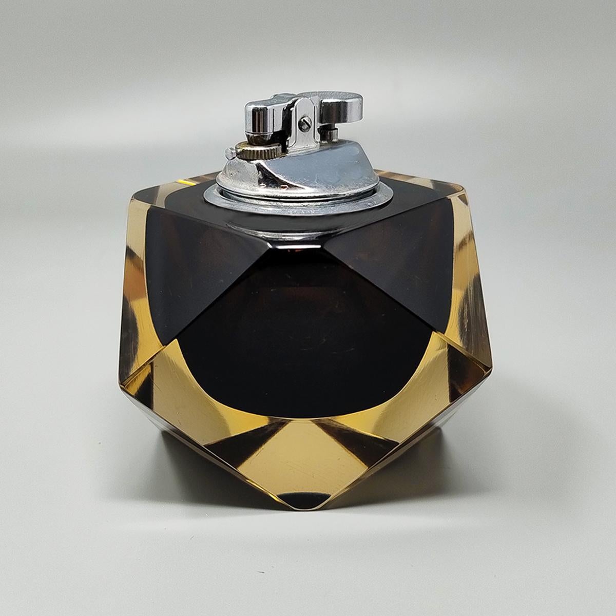 1960s Stunning Brown and Yellow Table Lighter in Murano Sommerso Glass By Flavio In Excellent Condition In Milano, IT