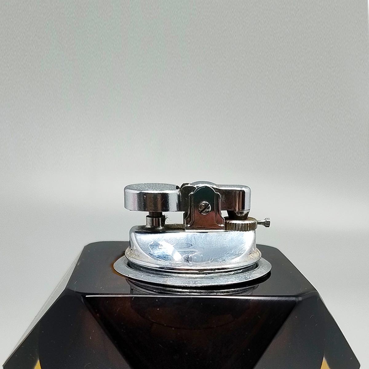 Mid-20th Century 1960s Stunning Brown and Yellow Table Lighter in Murano Sommerso Glass By Flavio