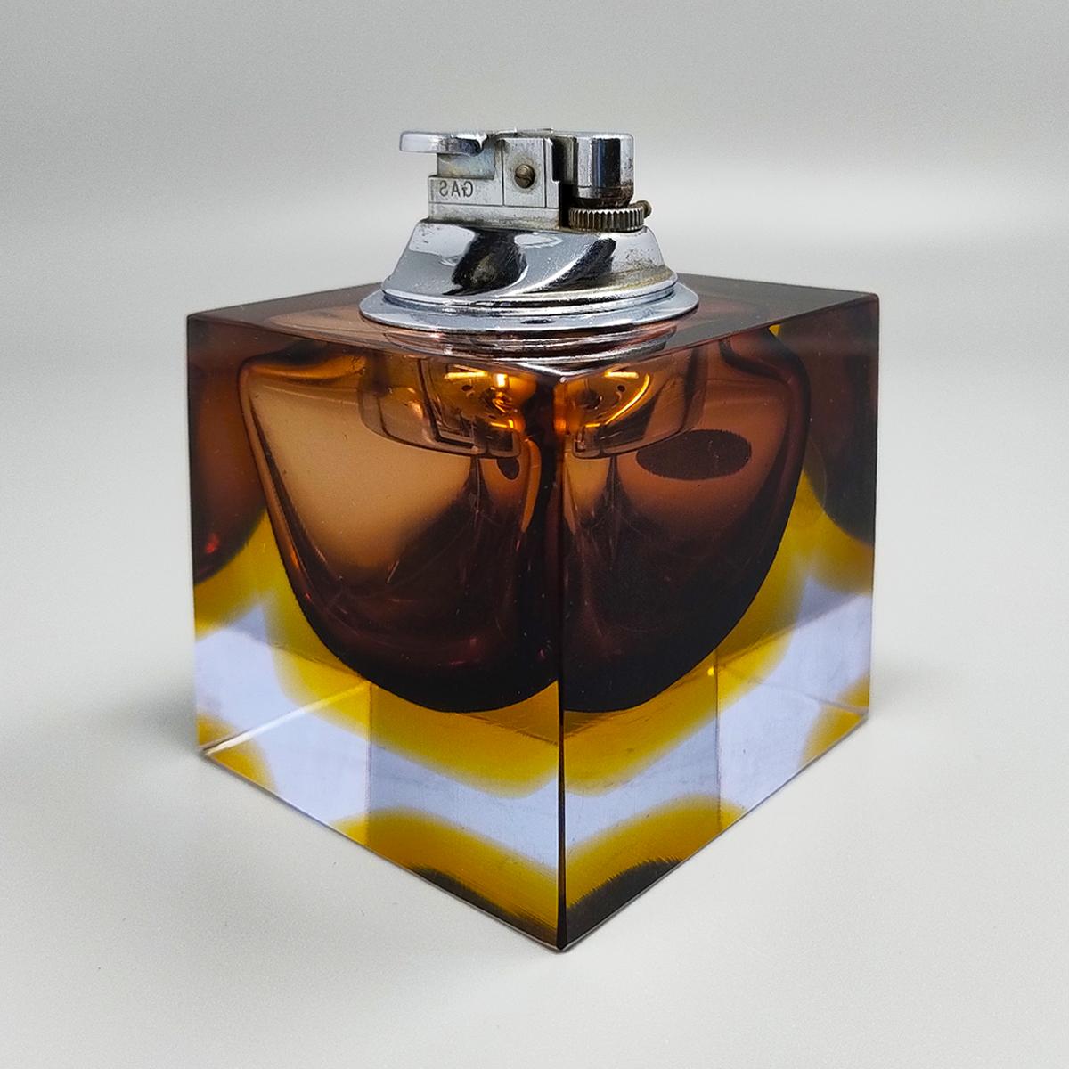1960er Jahre Wunderschönes braunes Tischfeuerzeug aus Murano Glass Sommerso von Flavio Poli (Italienisch)