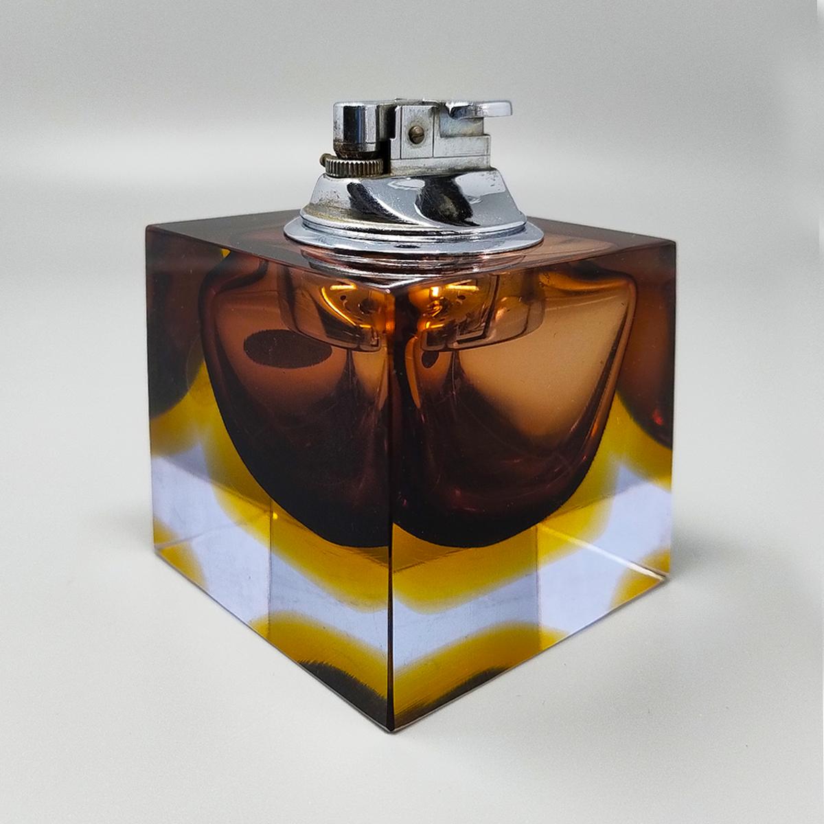 1960er Jahre Wunderschönes braunes Tischfeuerzeug aus Murano Glass Sommerso von Flavio Poli im Zustand „Hervorragend“ in Milano, IT