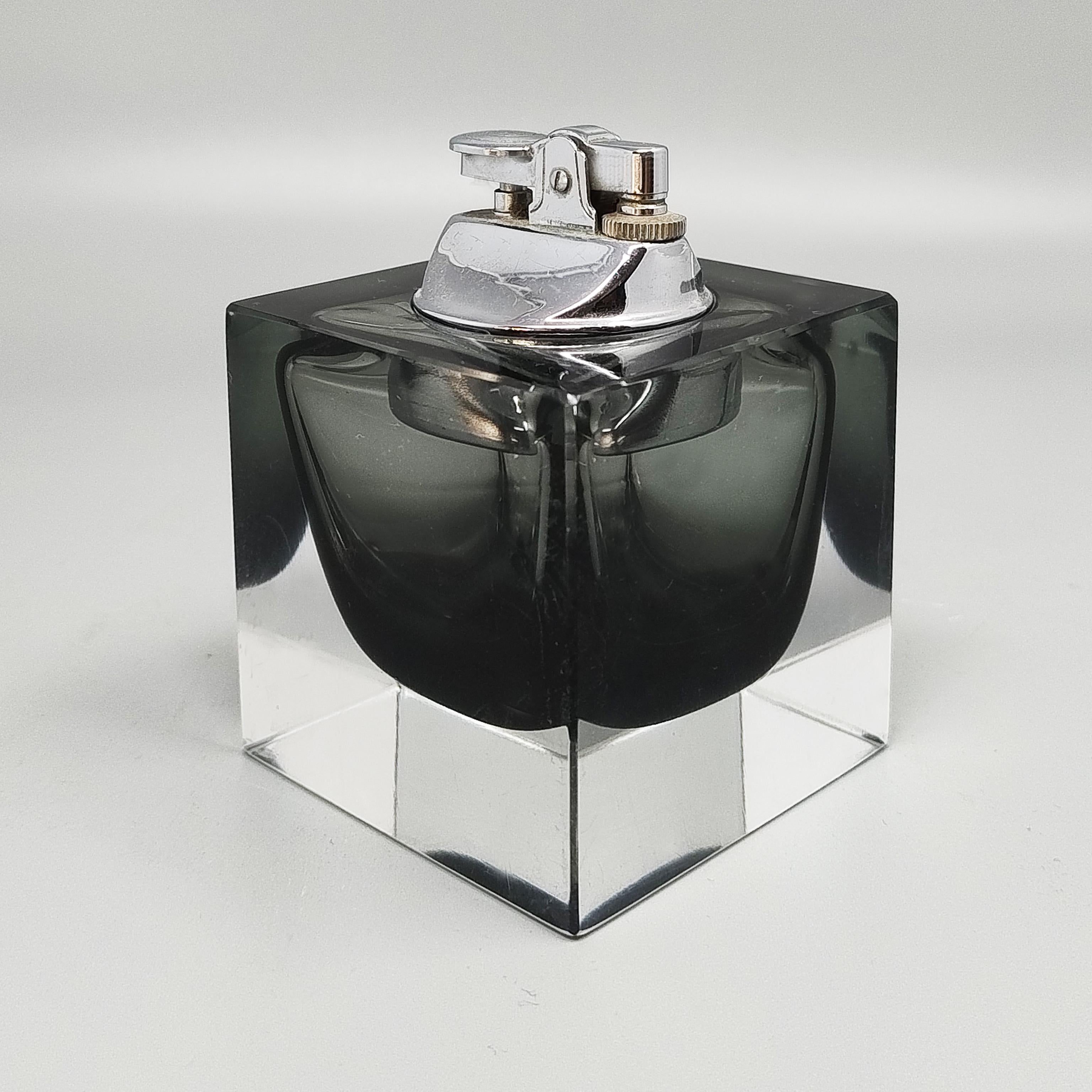 Italian 1960s Stunning Grey table Lighter in Murano Sommerso Glass By Flavio Poli for S For Sale