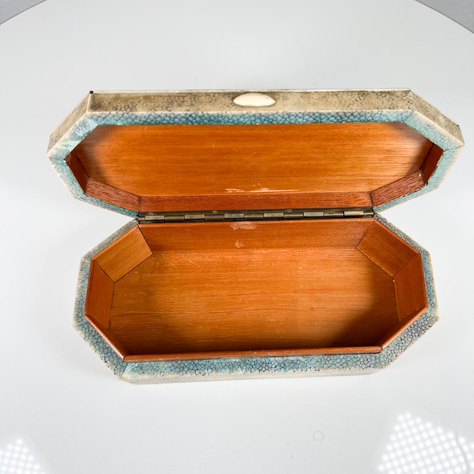 1930s Art Deco Shagreen Trinket Keepsake Box Leather Wood For Sale 11