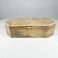 1930s Shagreen Stingray Box Cuero y Madera