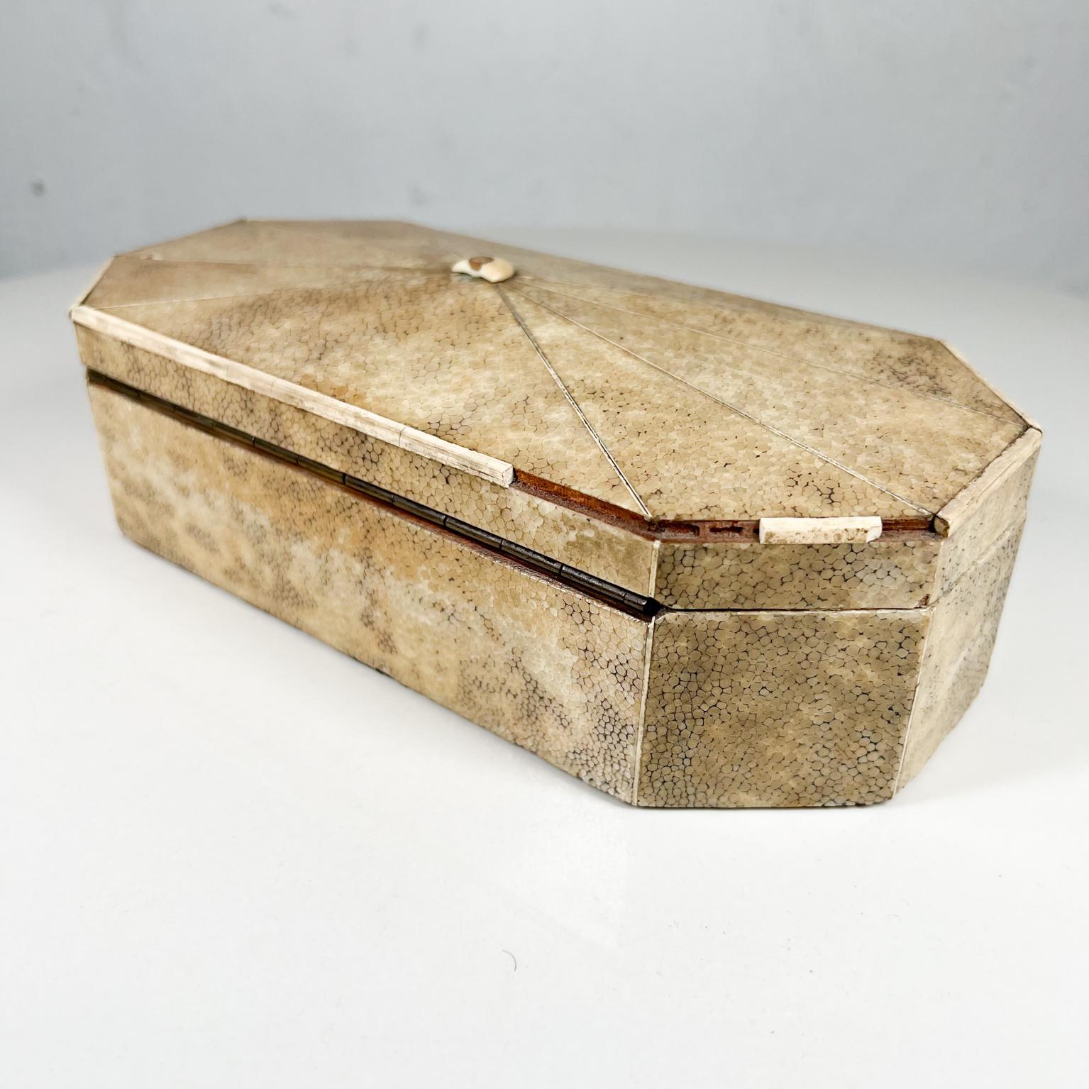 1930s Art Deco Shagreen Trinket Keepsake Box Leather Wood For Sale 2