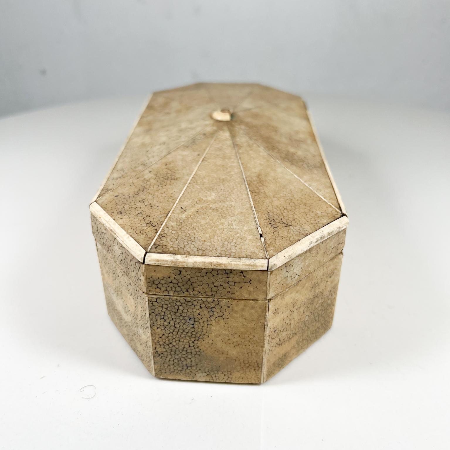 1930s Art Deco Shagreen Trinket Keepsake Box Leather Wood For Sale 5