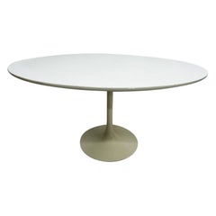 1960s Style Eero Saarinen White Tulip Dining Table Knife Edge Vintage Modern