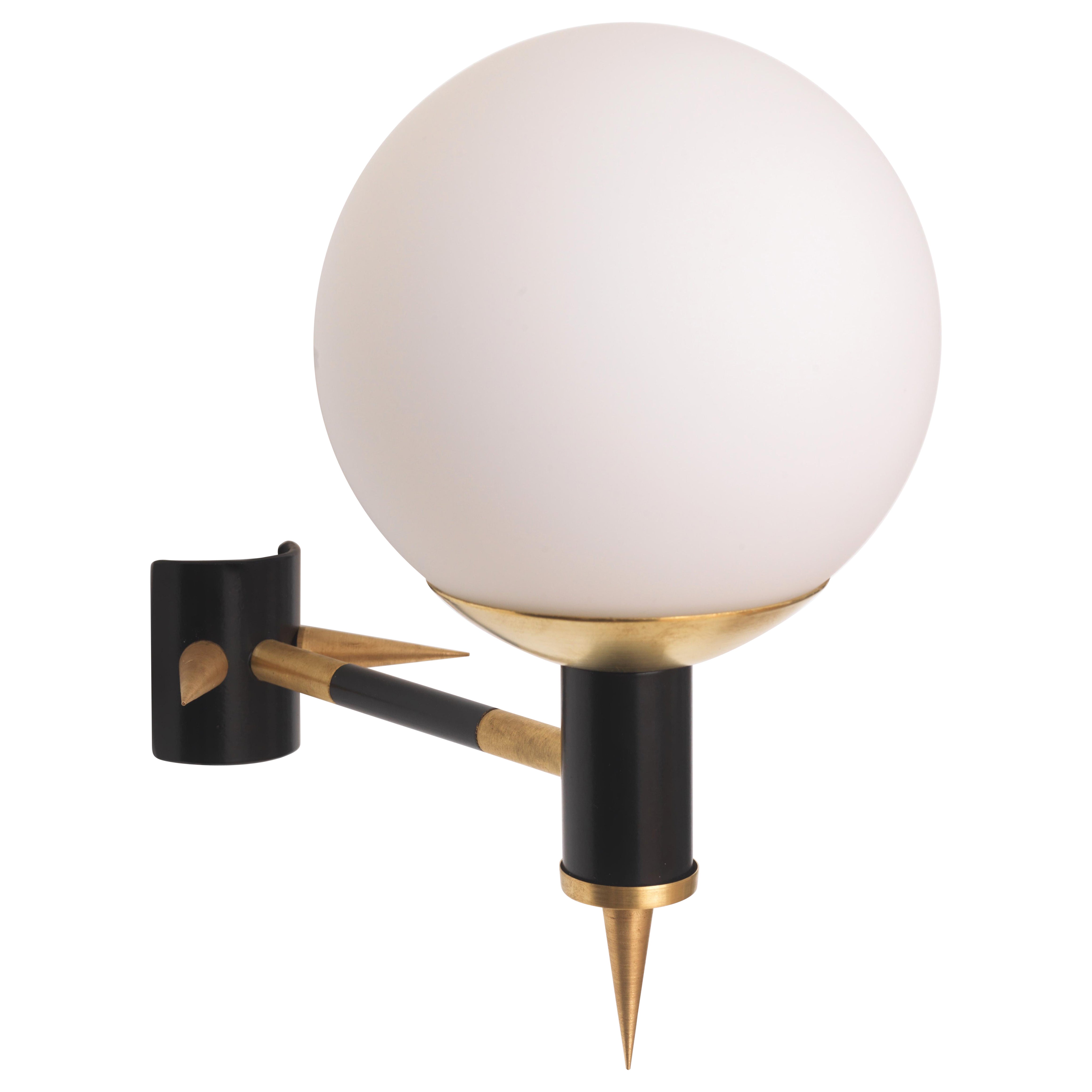 Aplique moderno estilo años 60 de Yannis Dimitrousis, latón y cristal Grecia, 2022