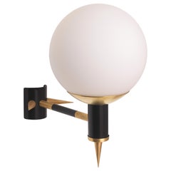 Aplique moderno estilo años 60 de Yannis Dimitrousis, latón y cristal Grecia, 2022