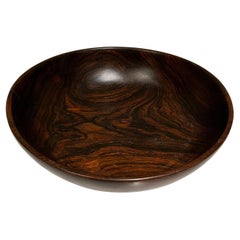 1960s Style of Rude Osolnik Organic Modern Rosewood Bowl Hand-Turned Wood