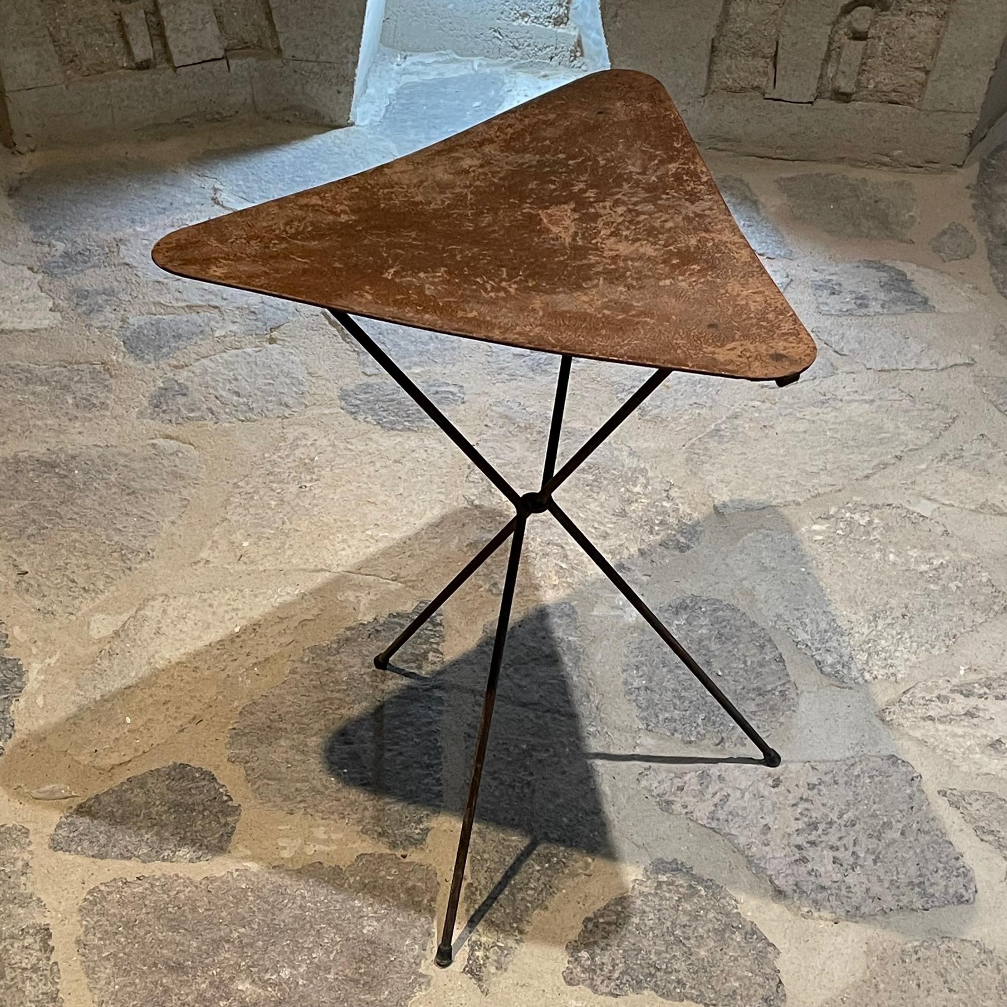 triangle tripod
